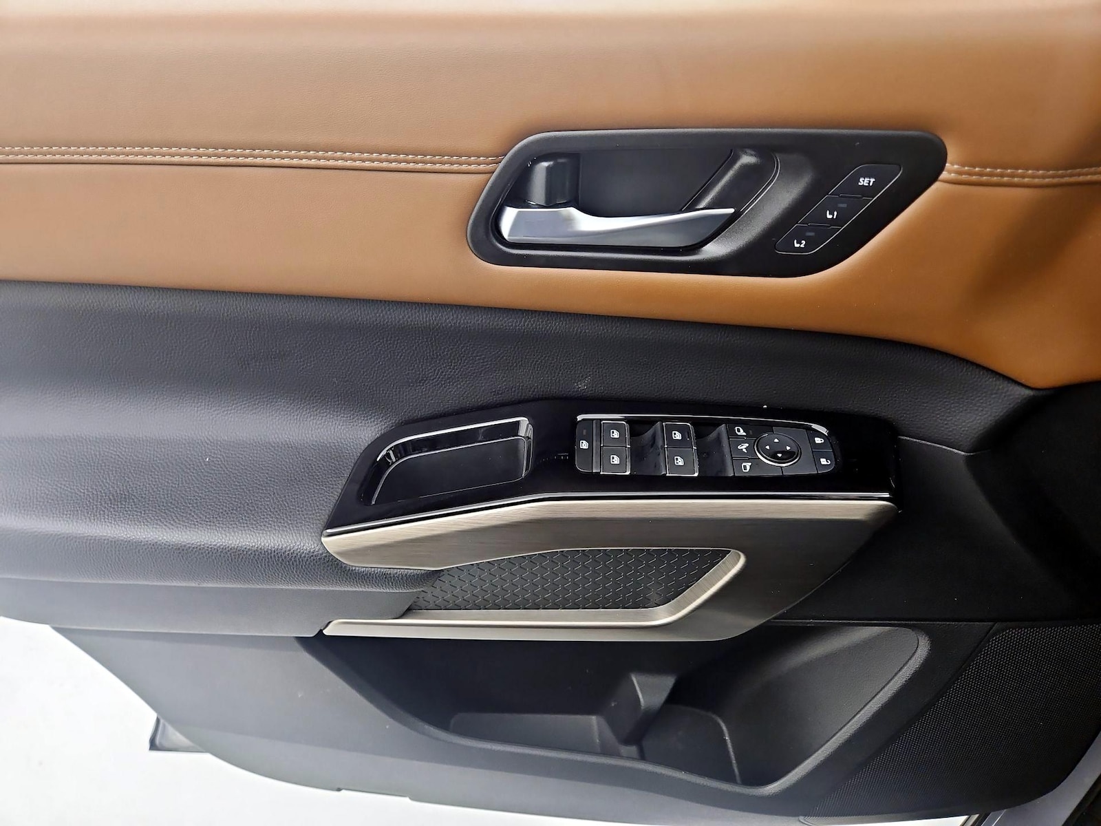 2024 Nissan Pathfinder Platinum - Photo 13