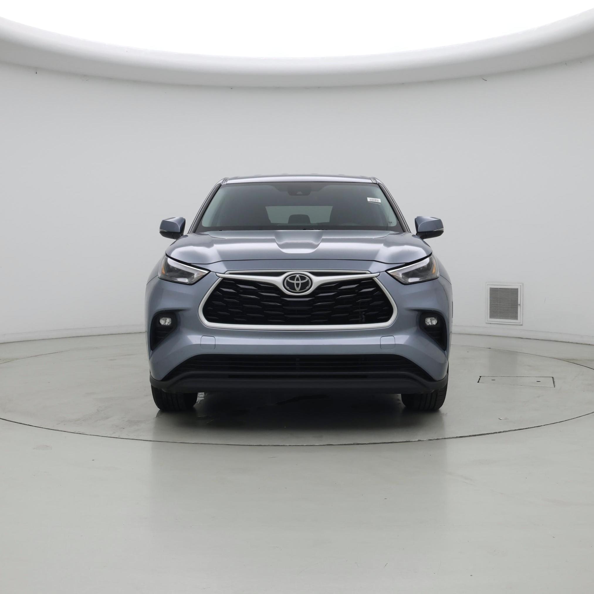 Thumbnail: 2023 Toyota Highlander - 5