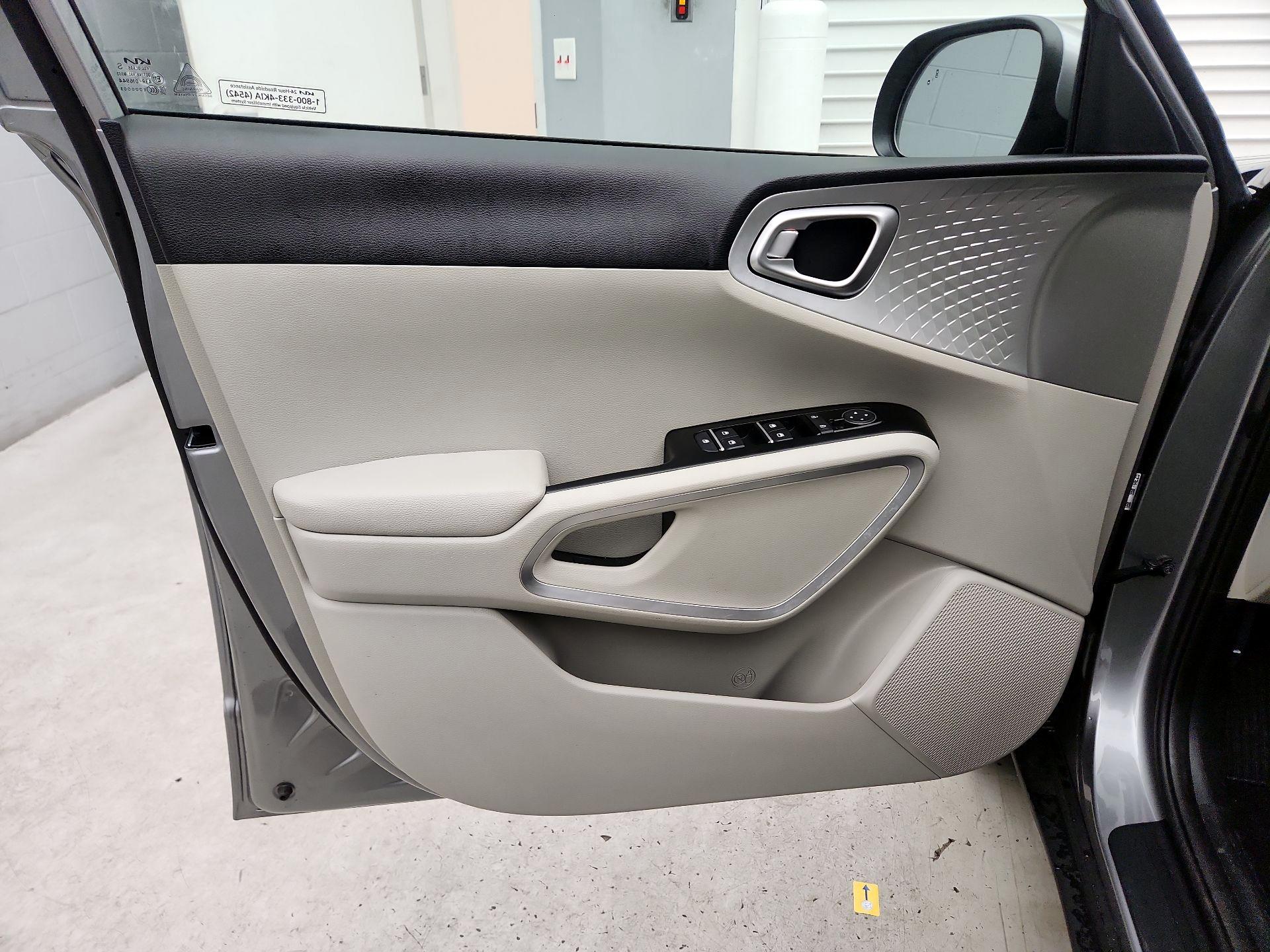 Thumbnail: 2025 Kia Soul - 12