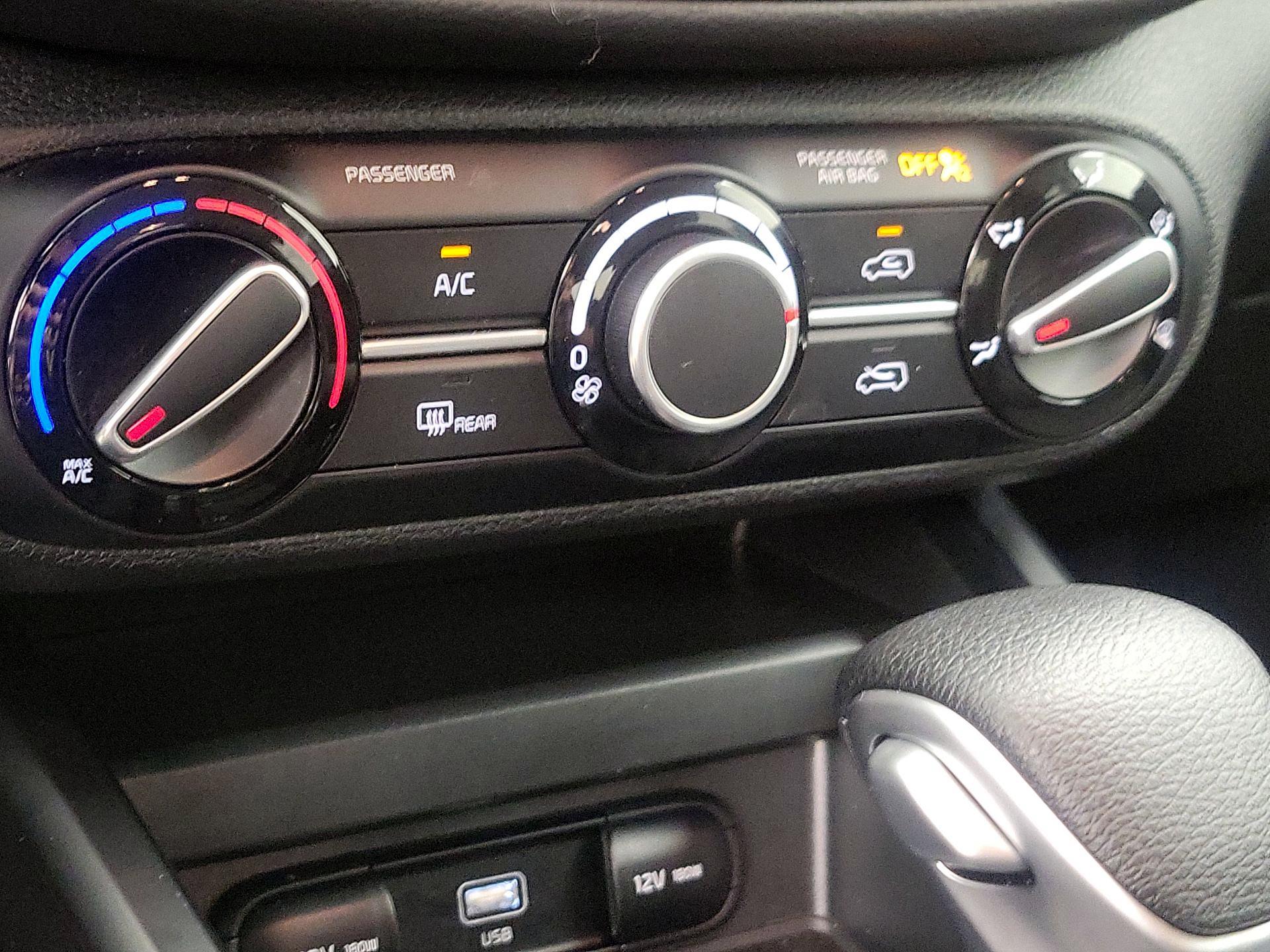 Thumbnail: 2025 Kia Soul - 16