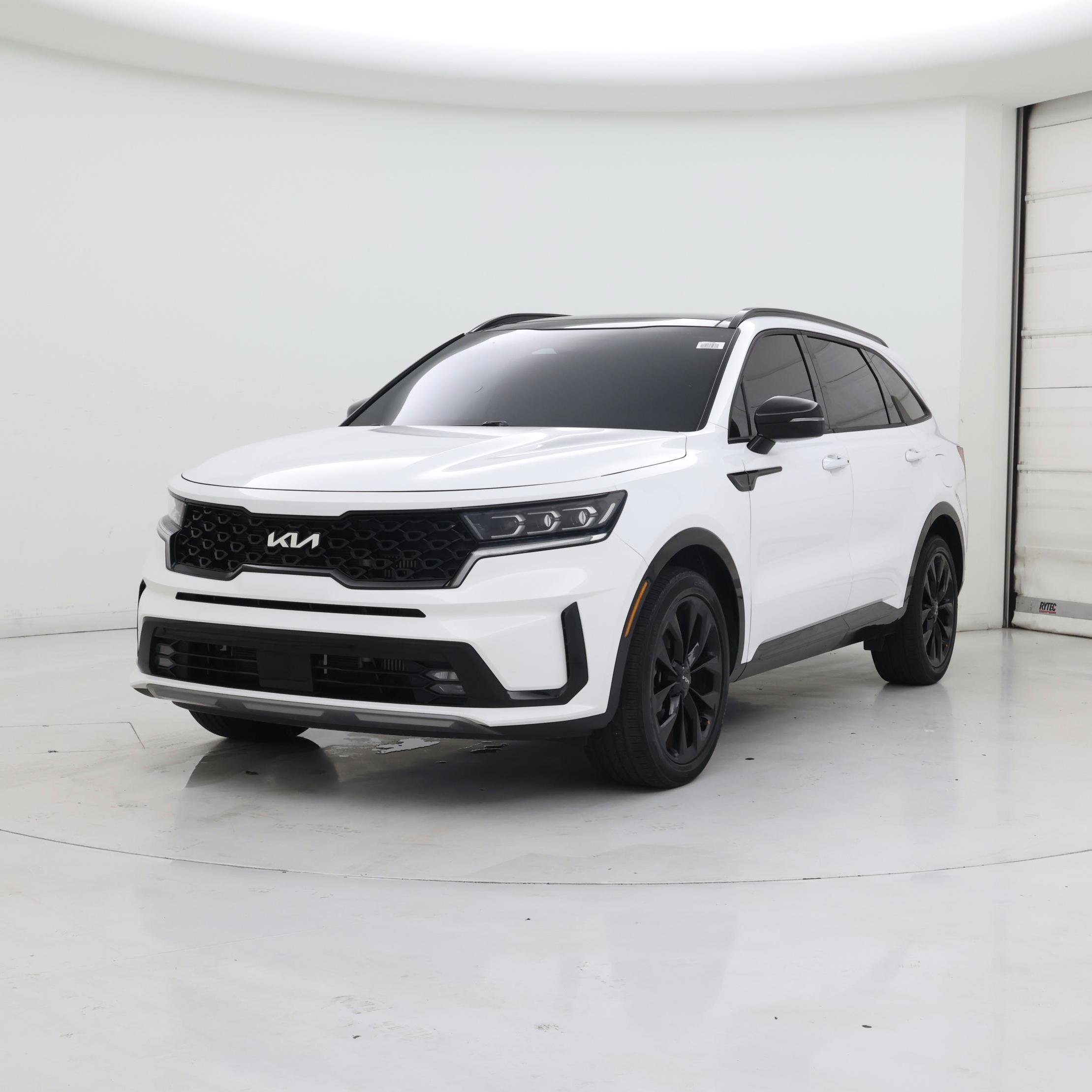Thumbnail: 2023 Kia Sorento - 4
