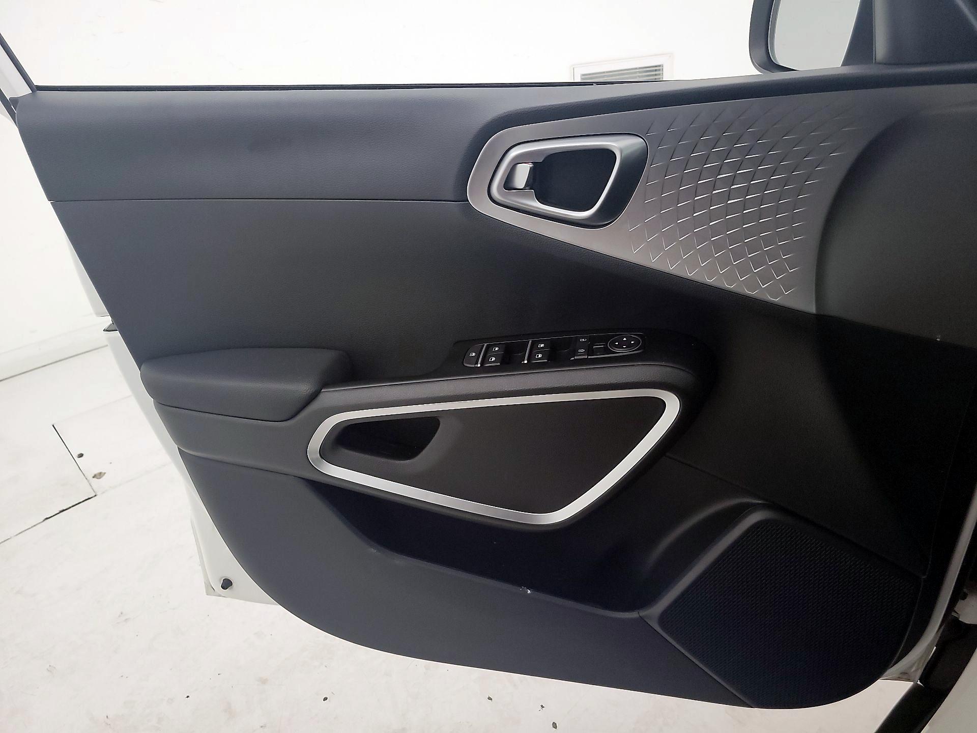 Thumbnail: 2025 Kia Soul - 12