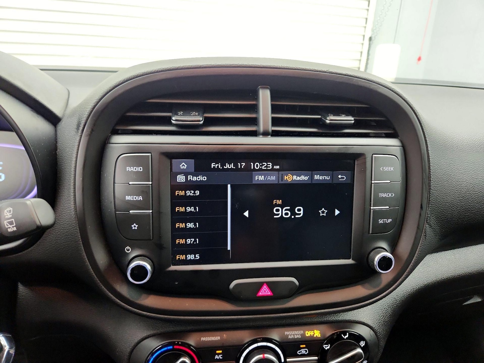 2025 Kia Soul LX - Photo 16