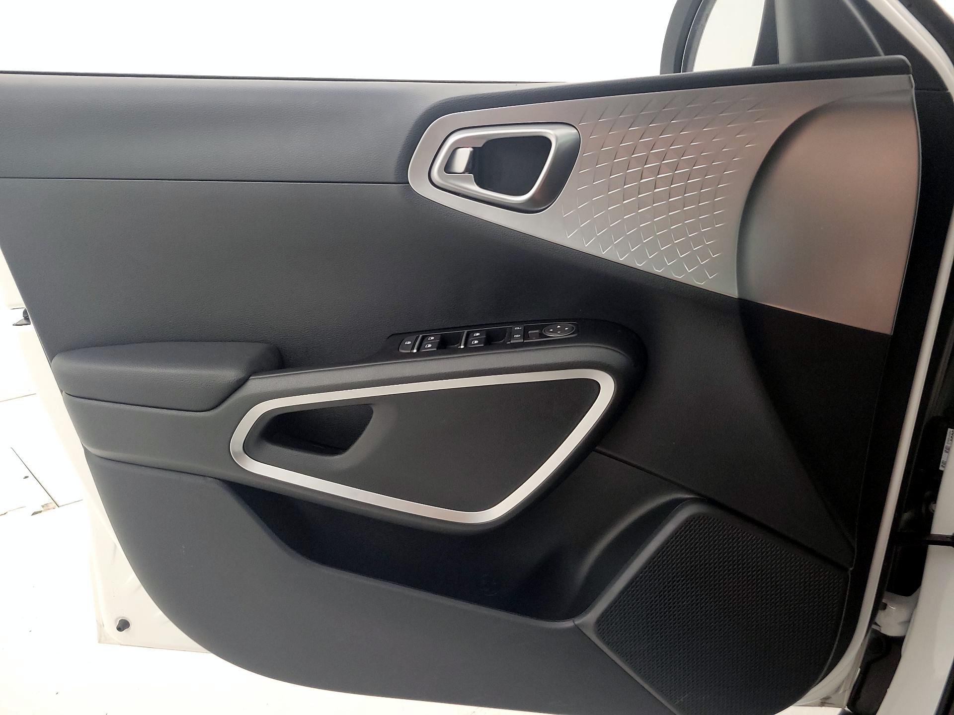 Thumbnail: 2025 Kia Soul - 12