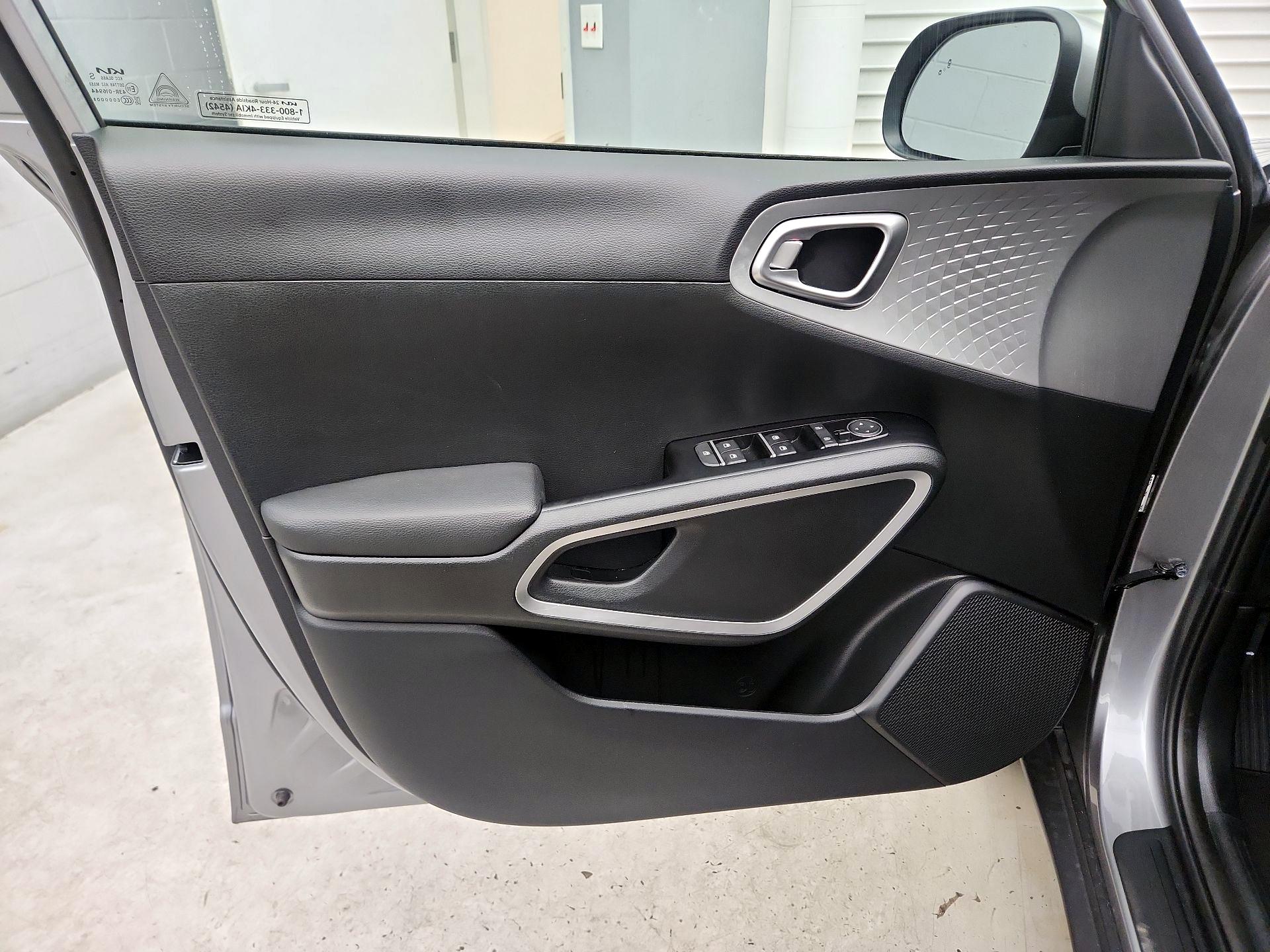 Thumbnail: 2025 Kia Soul - 12