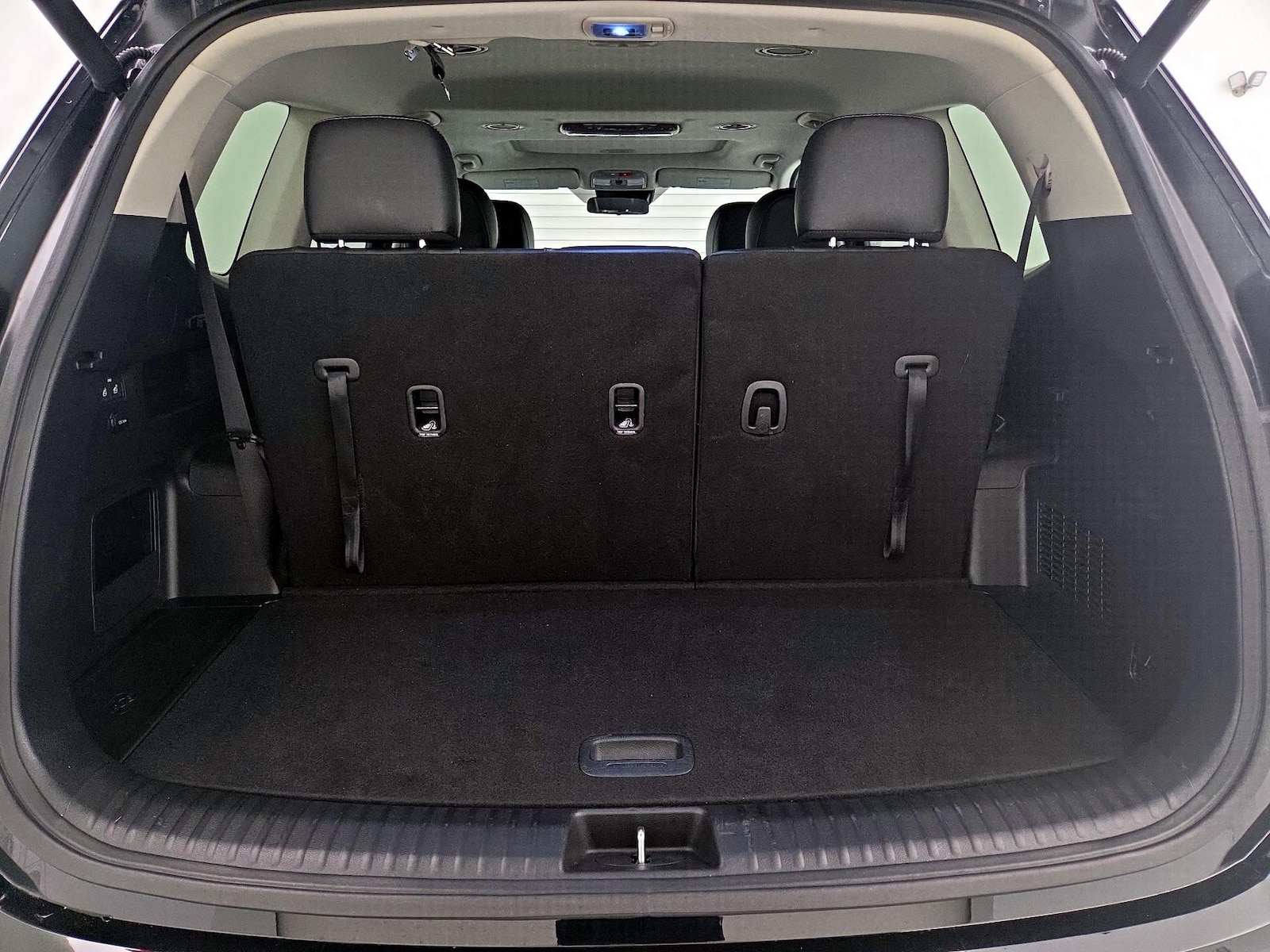 2025 Kia Telluride S - Photo 24