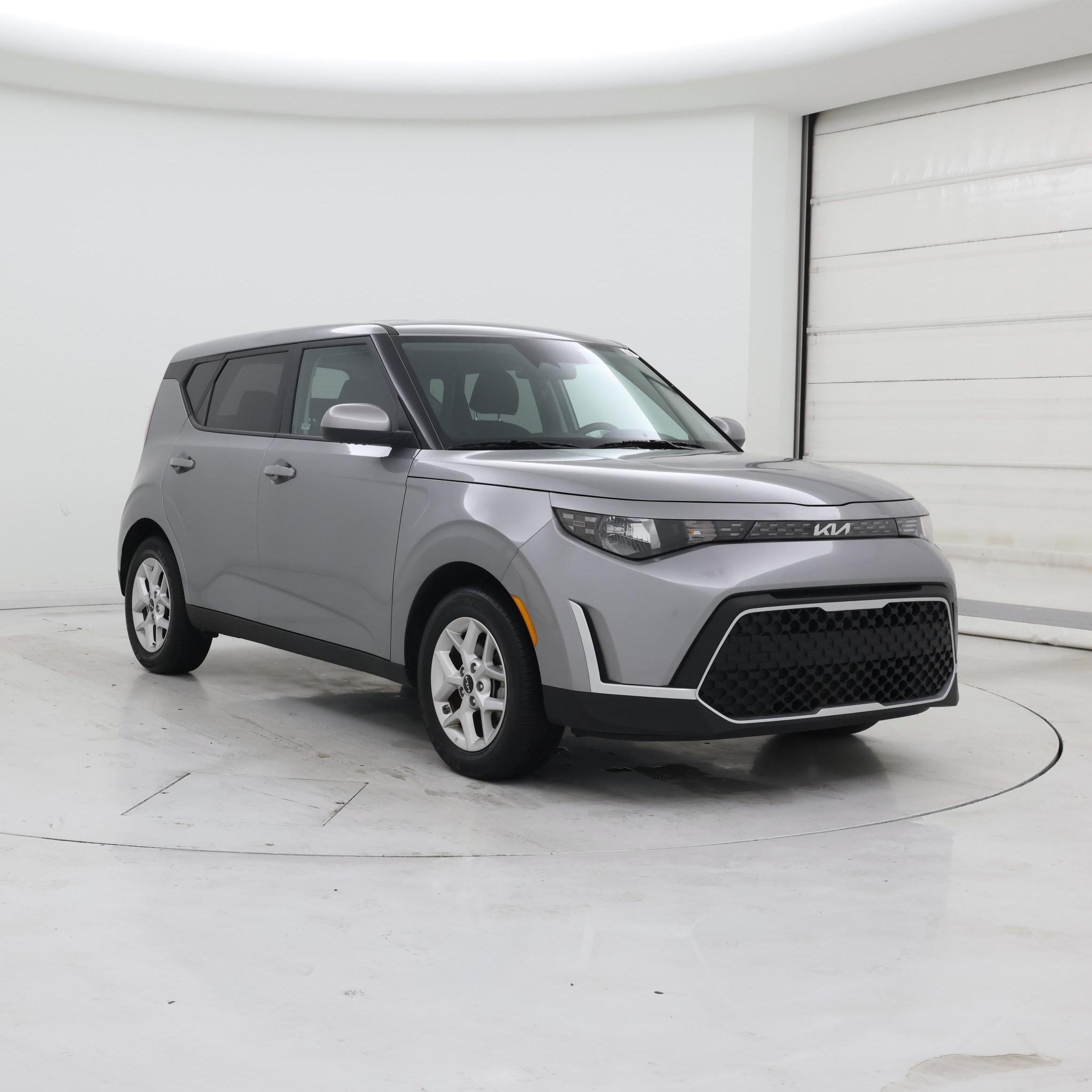 Gray 2025 Kia Soul SUV / Crossover Front-Wheel Drive Automatic