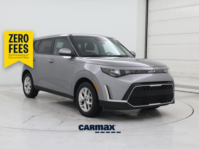 Gray 2025 Kia Soul SUV / Crossover Front-Wheel Drive Automatic