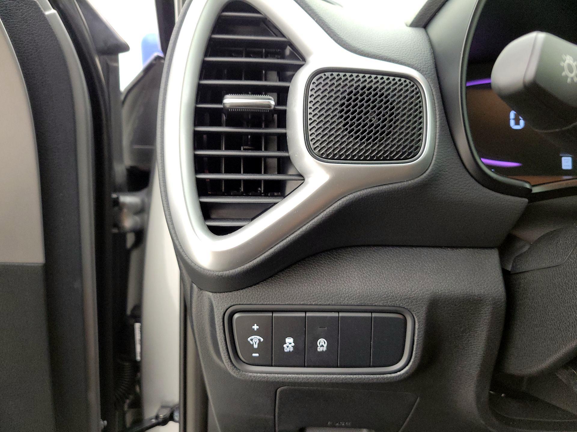 Thumbnail: 2025 Kia Soul - 13