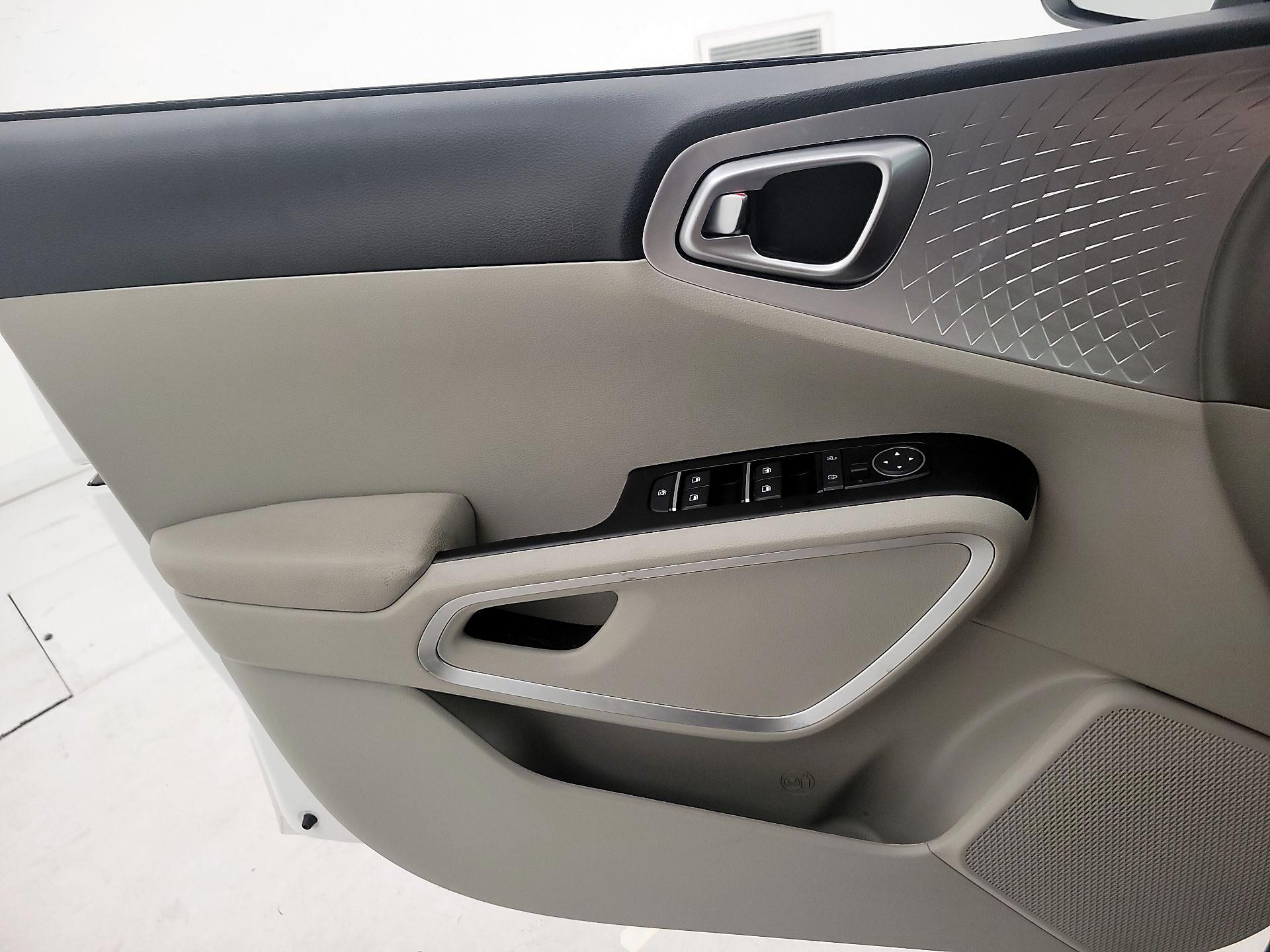 Thumbnail: 2025 Kia Soul - 12