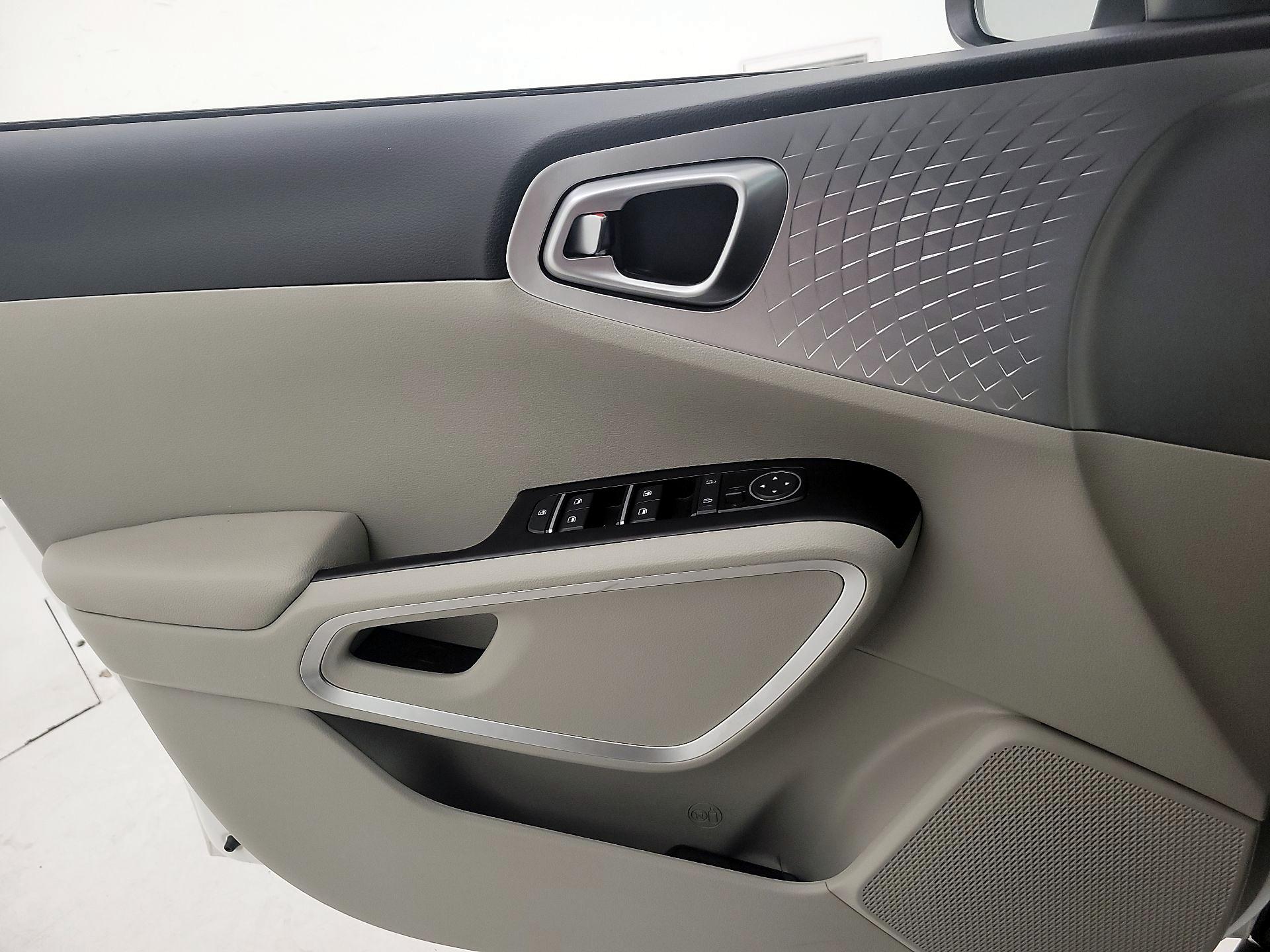 Thumbnail: 2025 Kia Soul - 12