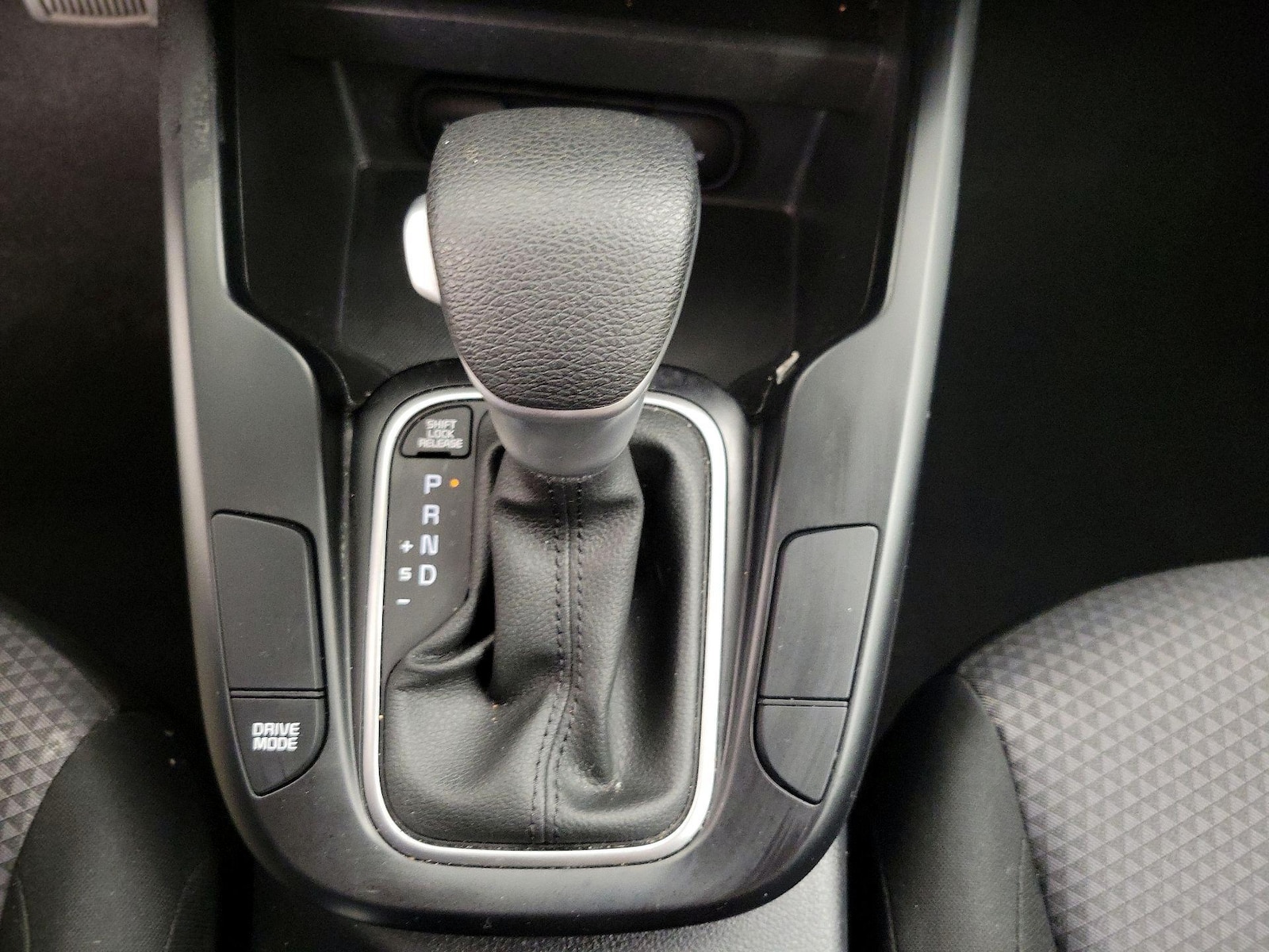 2025 Kia Soul LX - Photo 18
