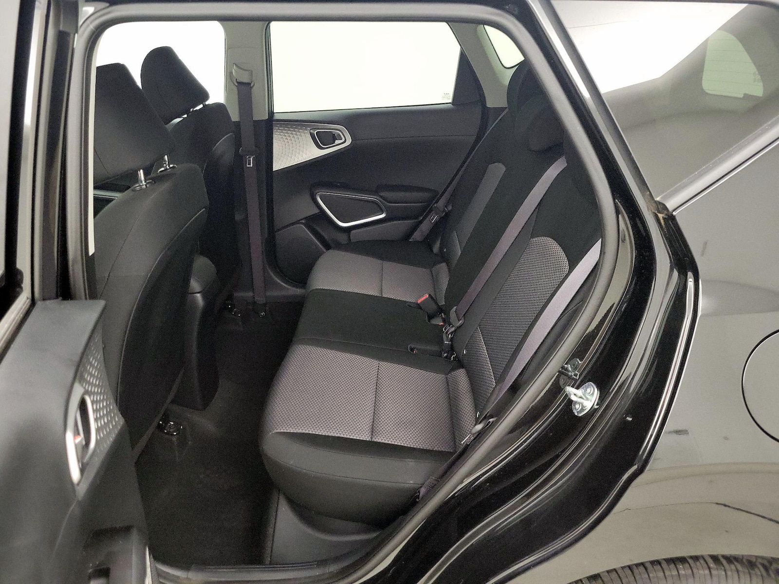 2025 Kia Soul LX - Photo 20