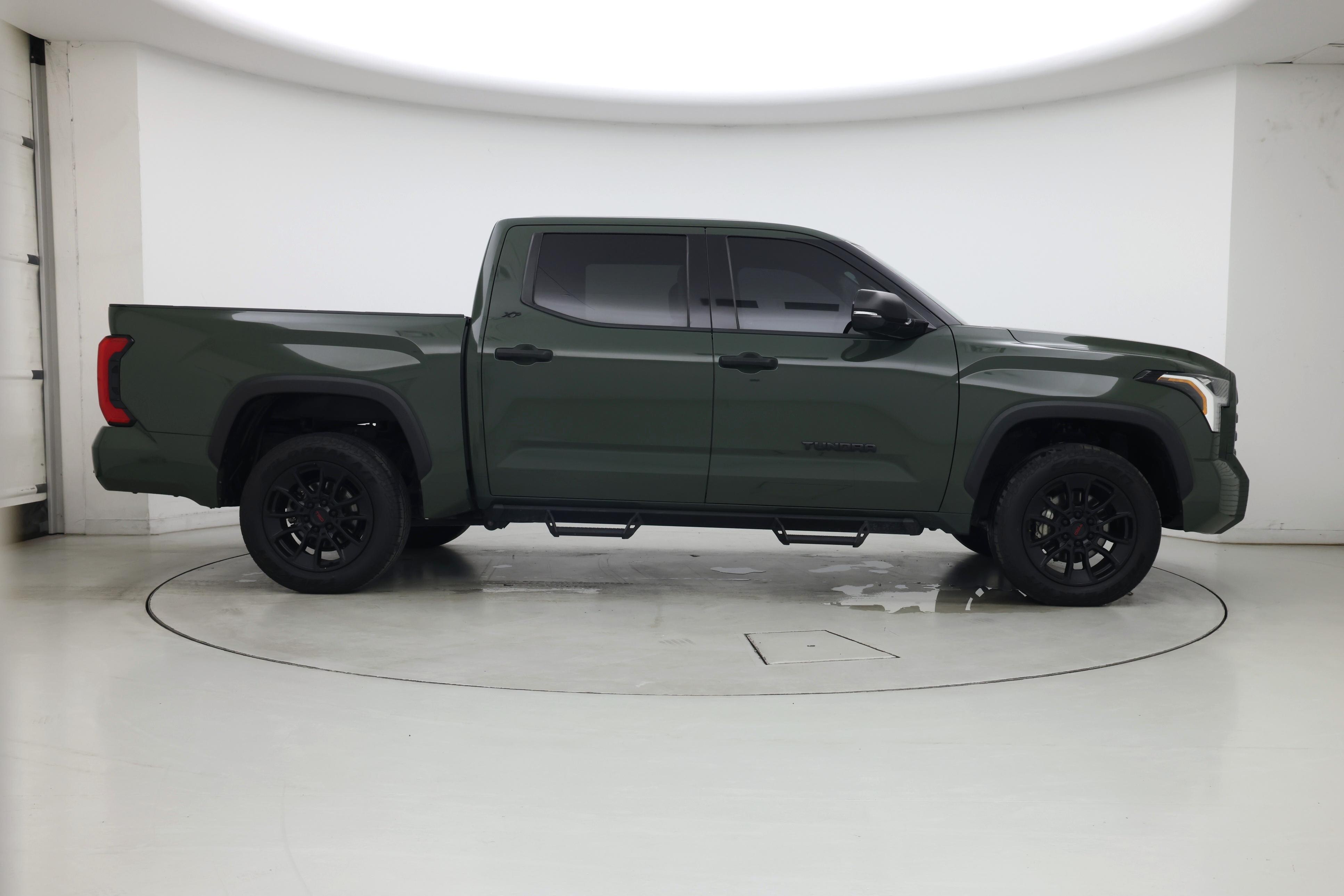 Thumbnail: 2023 Toyota Tundra - 7