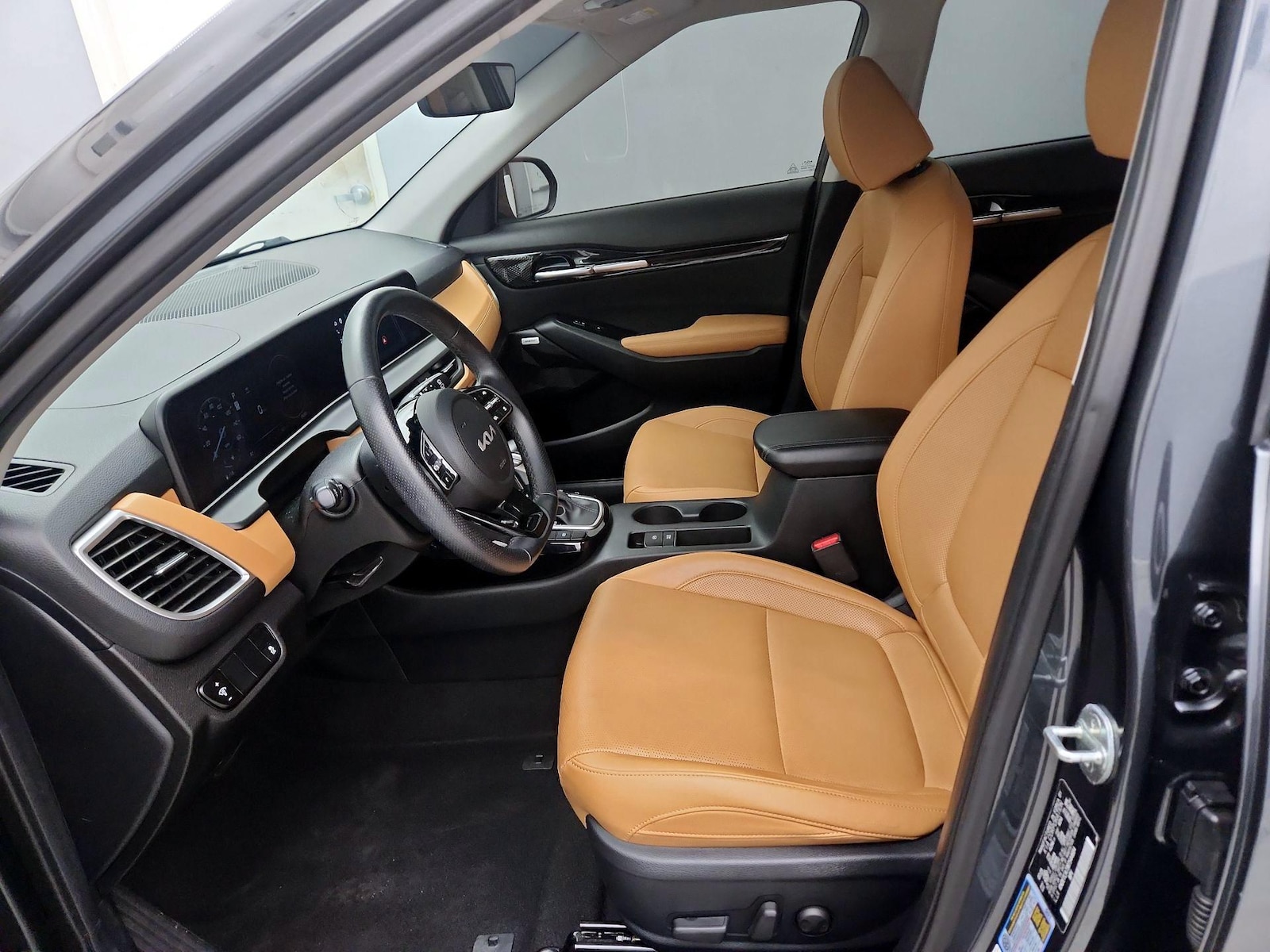 2024 Kia Seltos SX - Photo 12