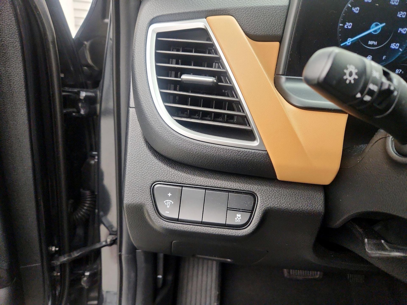2024 Kia Seltos SX - Photo 14