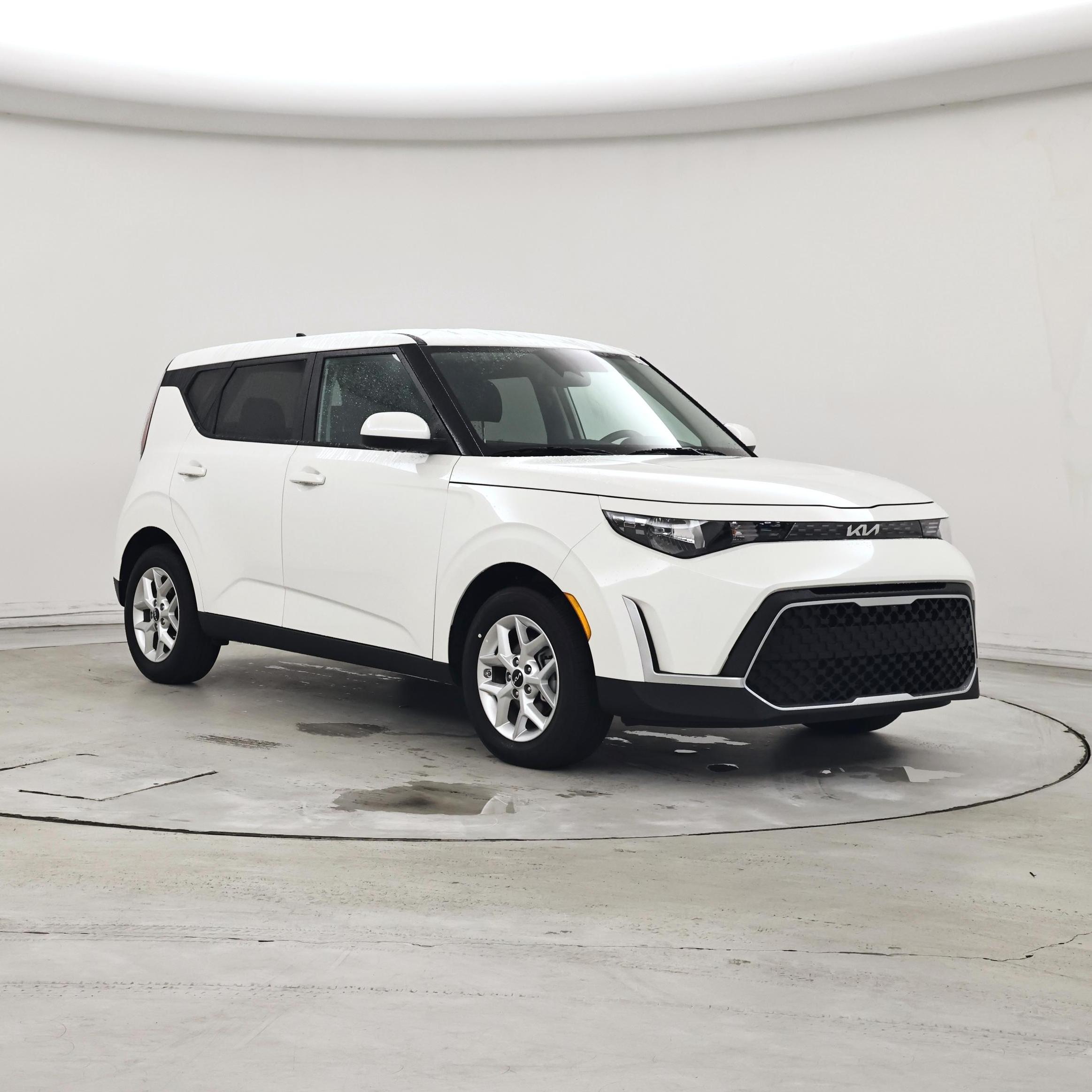 White 2025 Kia Soul SUV / Crossover Front-Wheel Drive Automatic