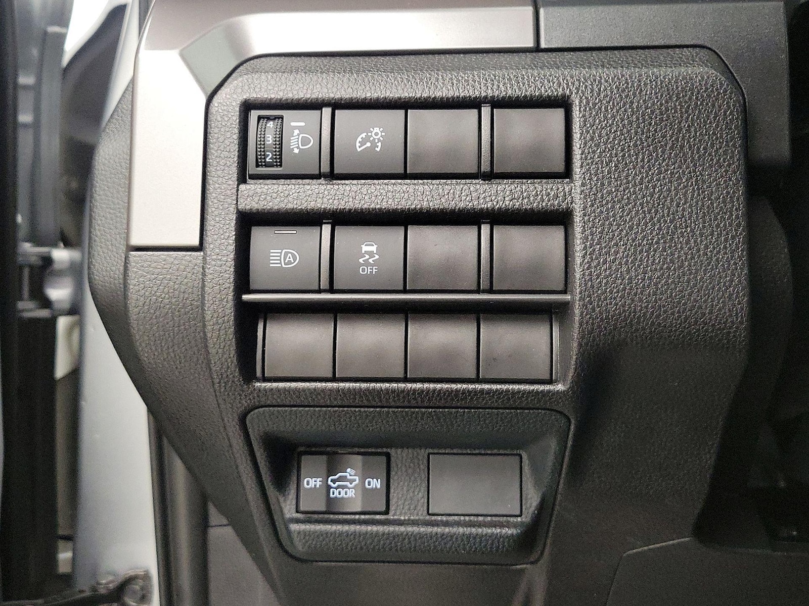 2024 Toyota Tacoma SR5 - Photo 14