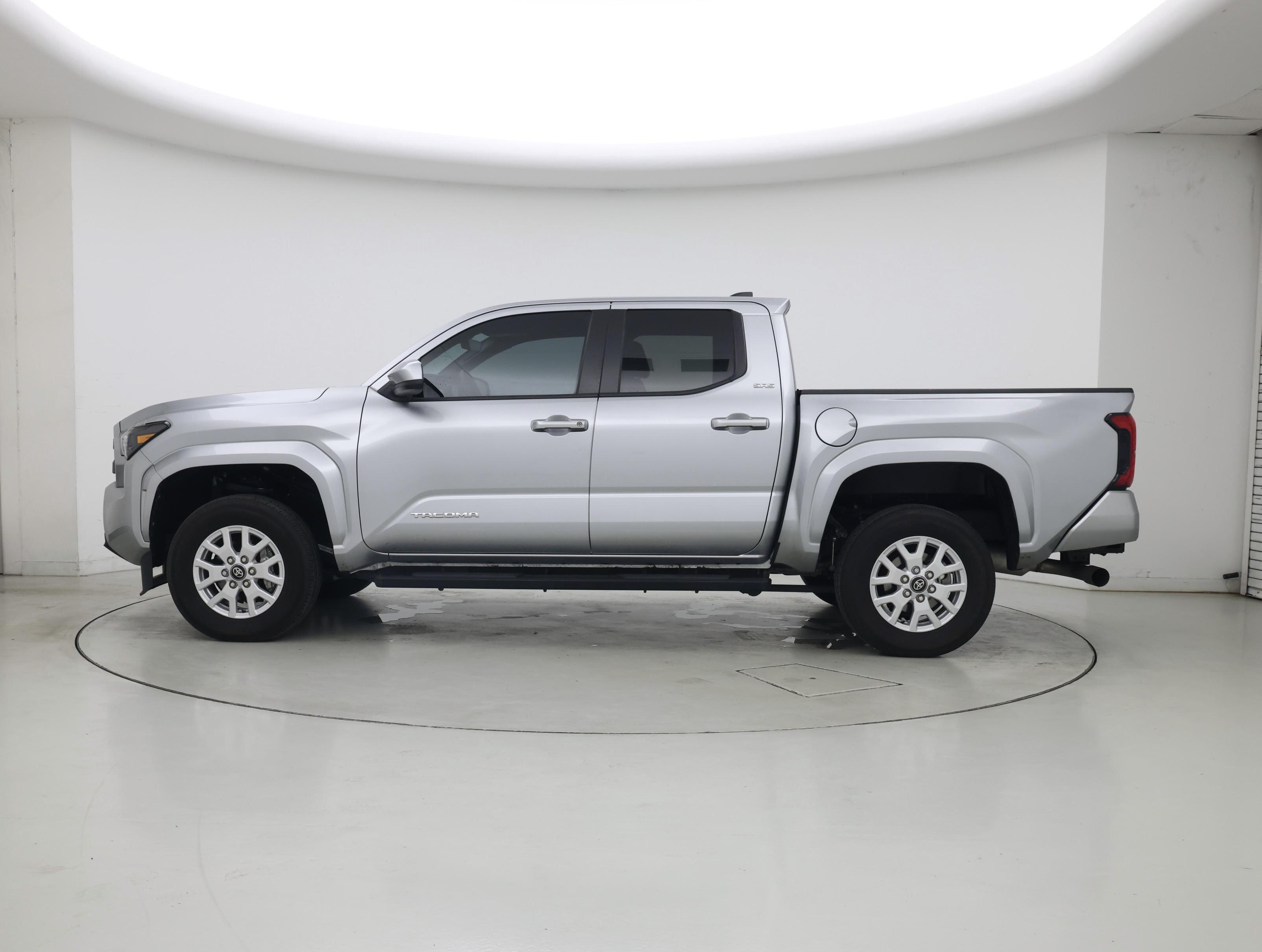 Thumbnail: 2024 Toyota Tacoma - 3