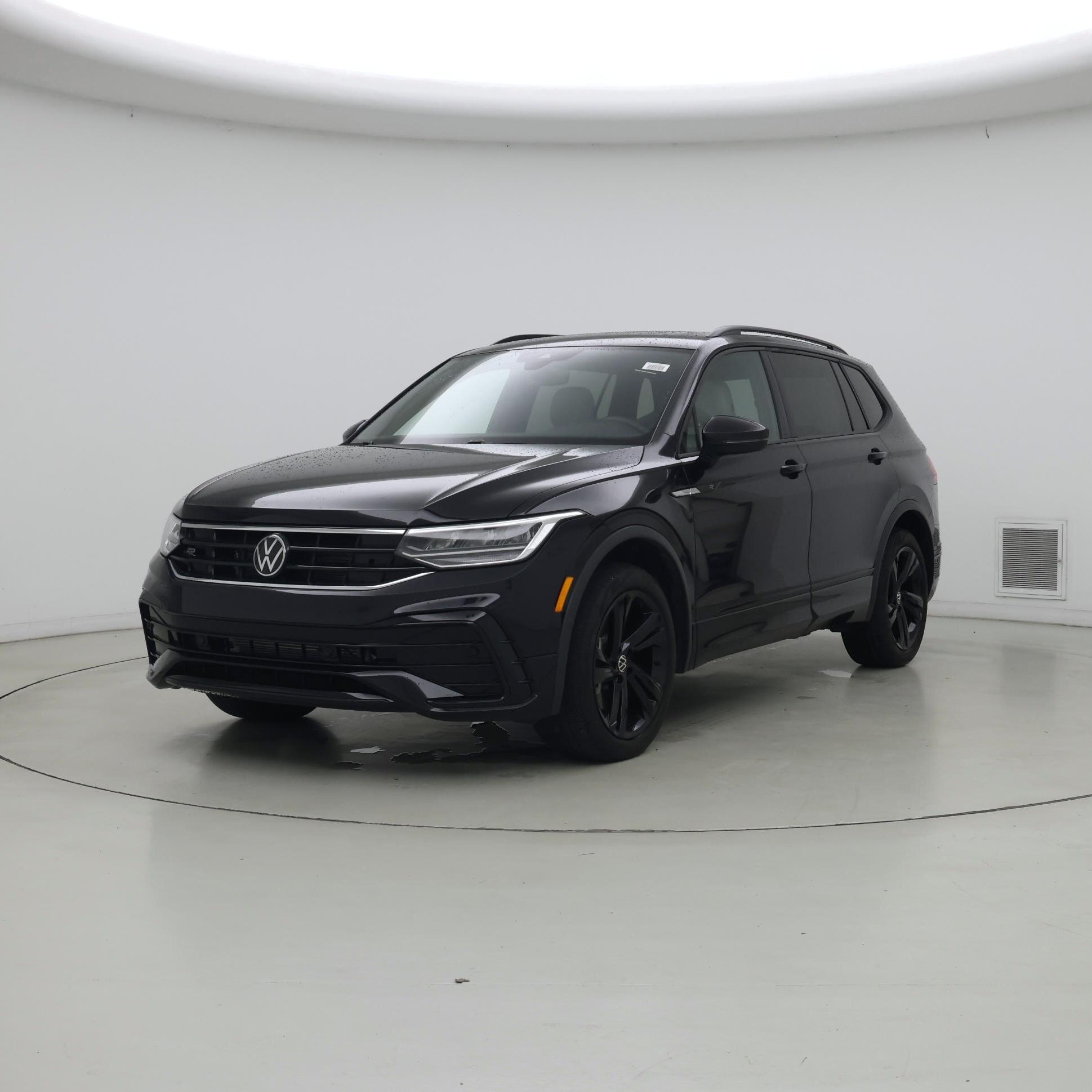 Thumbnail: 2024 Volkswagen Tiguan - 4
