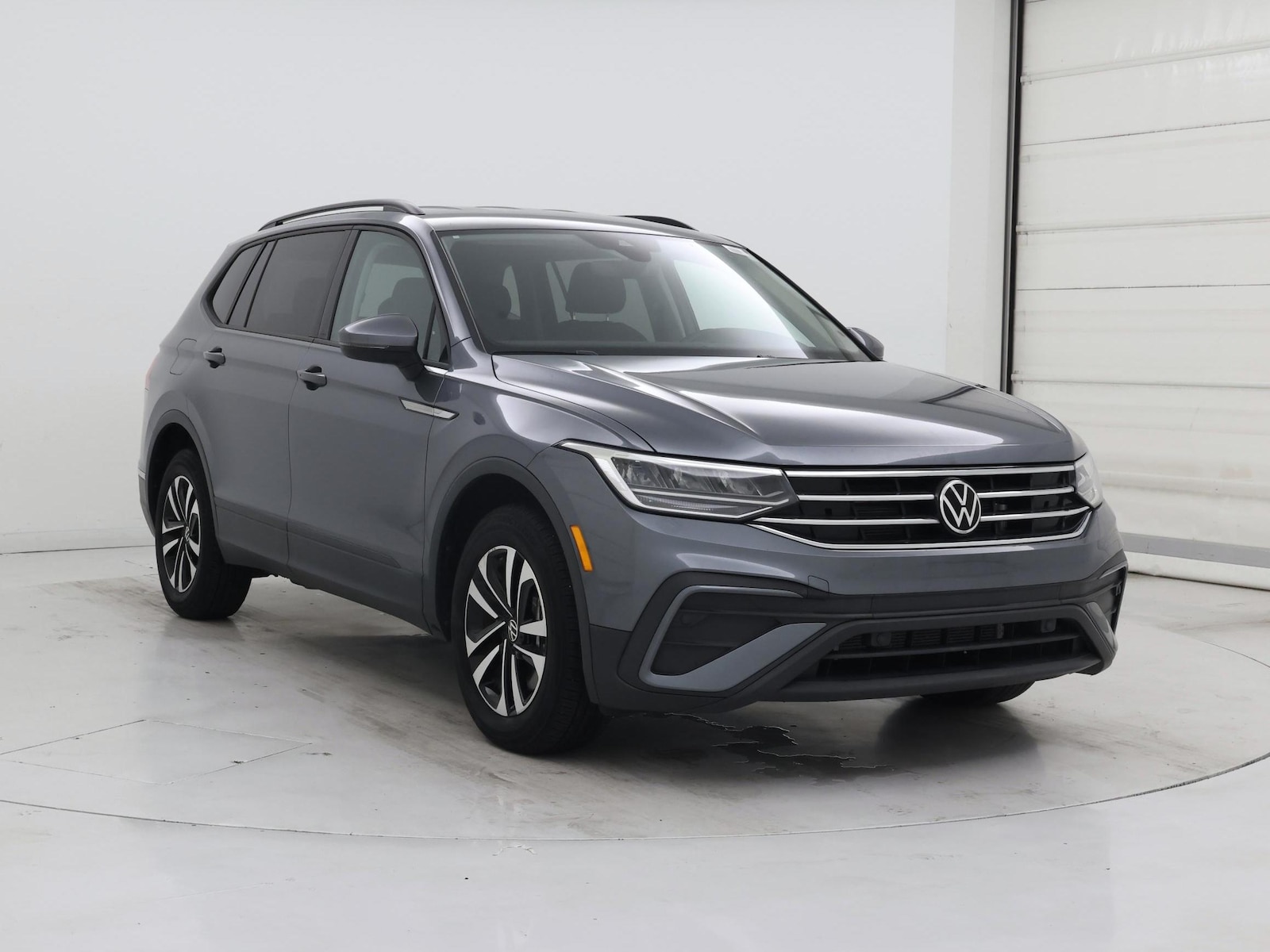 2024 Volkswagen Tiguan S - Photo 2