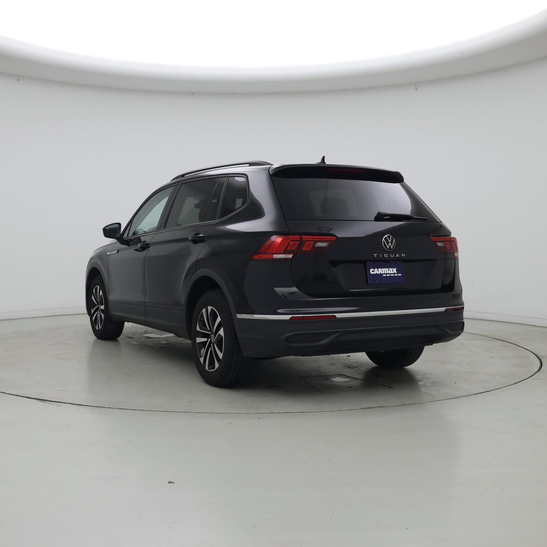 Thumbnail: 2023 Volkswagen Tiguan - 2
