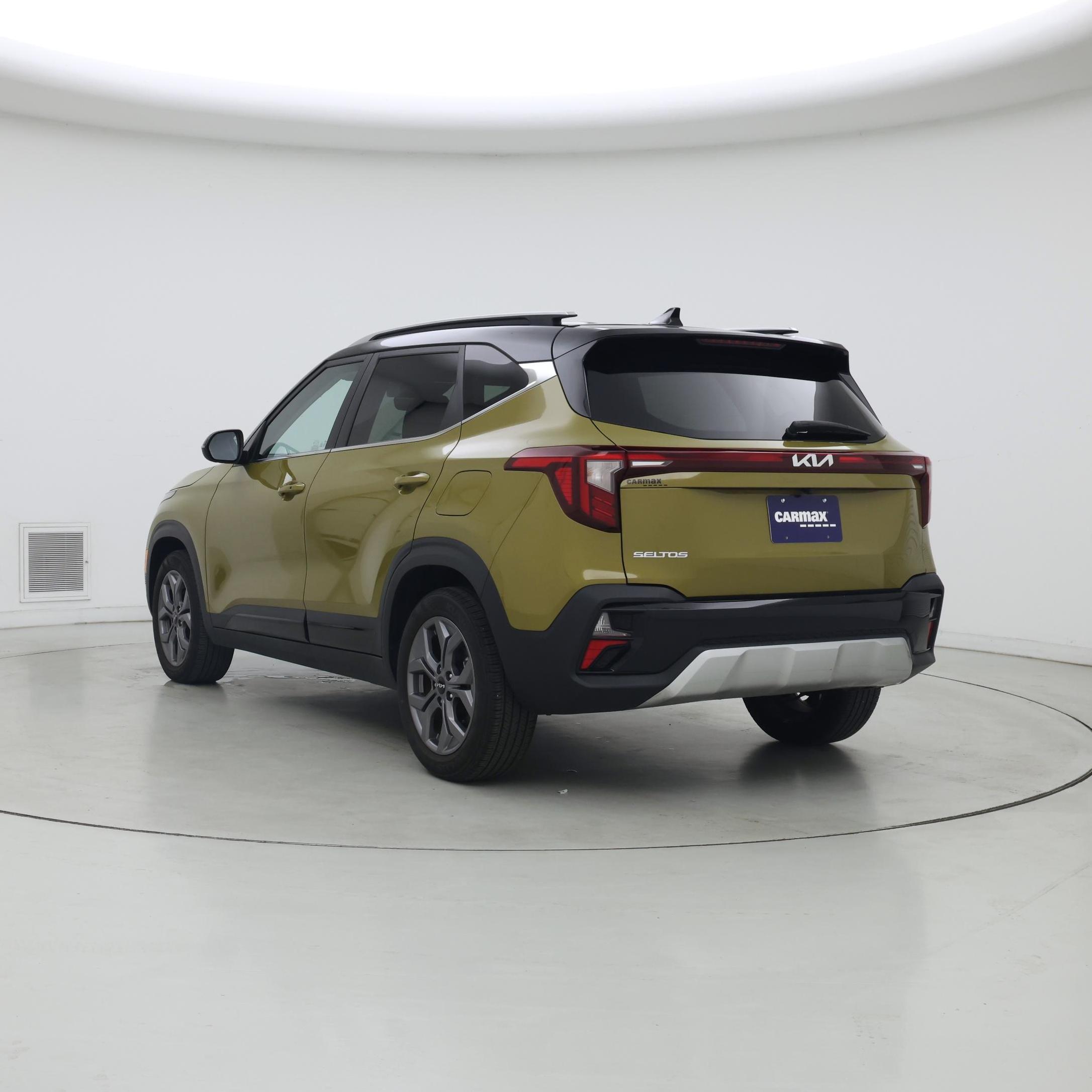 Thumbnail: 2024 Kia Seltos - 2
