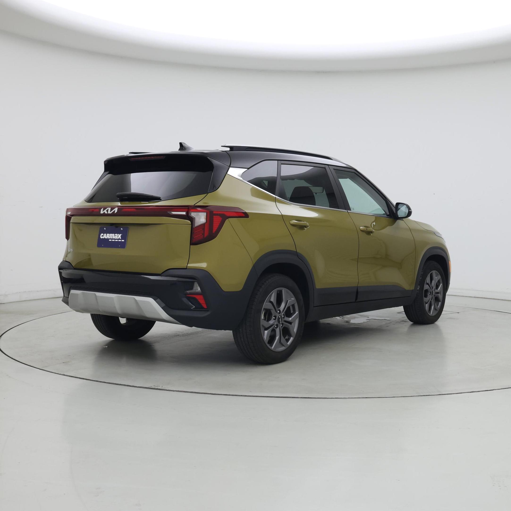 Thumbnail: 2024 Kia Seltos - 8