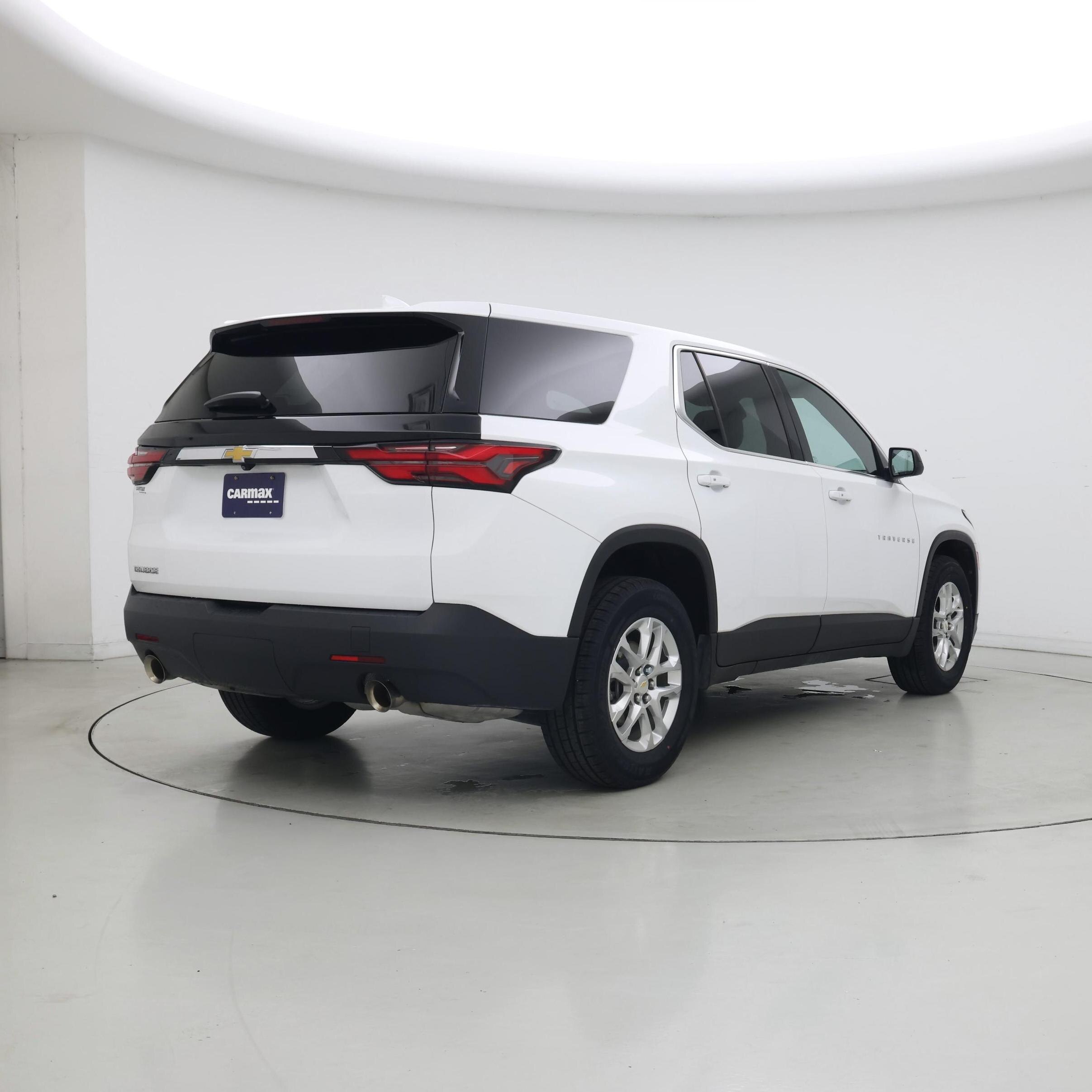 Thumbnail: 2023 Chevrolet Traverse - 8