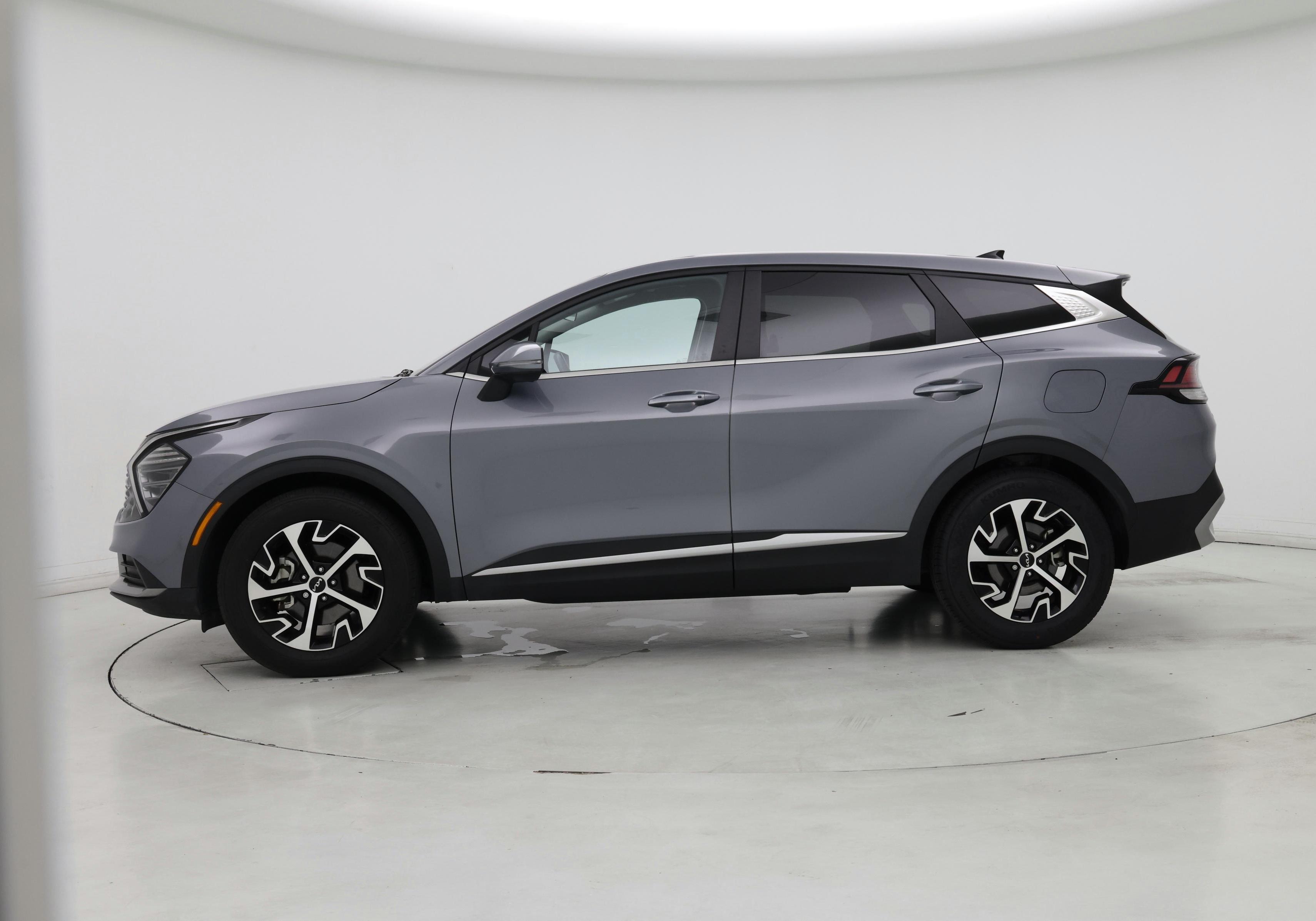 Thumbnail: 2024 Kia Sportage - 3