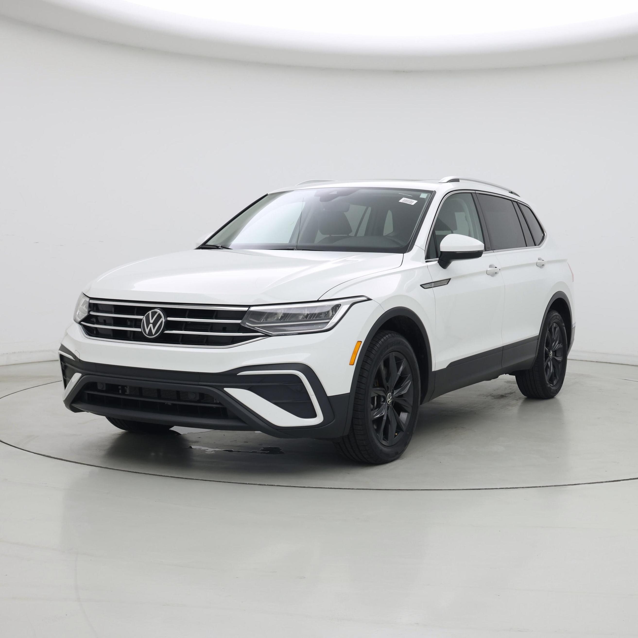 Thumbnail: 2024 Volkswagen Tiguan - 4