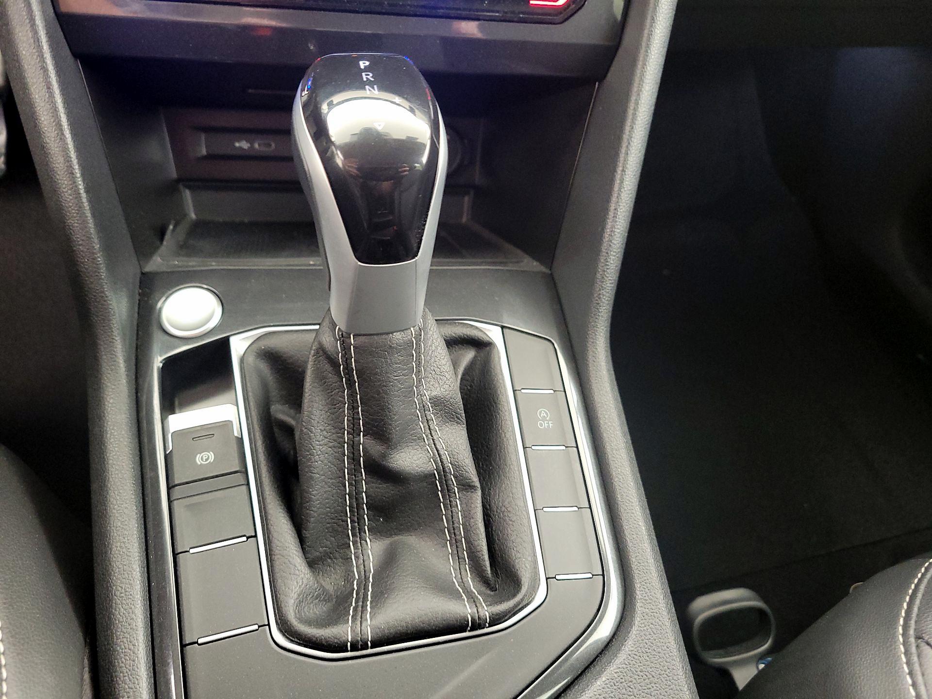 Thumbnail: 2024 Volkswagen Tiguan - 17