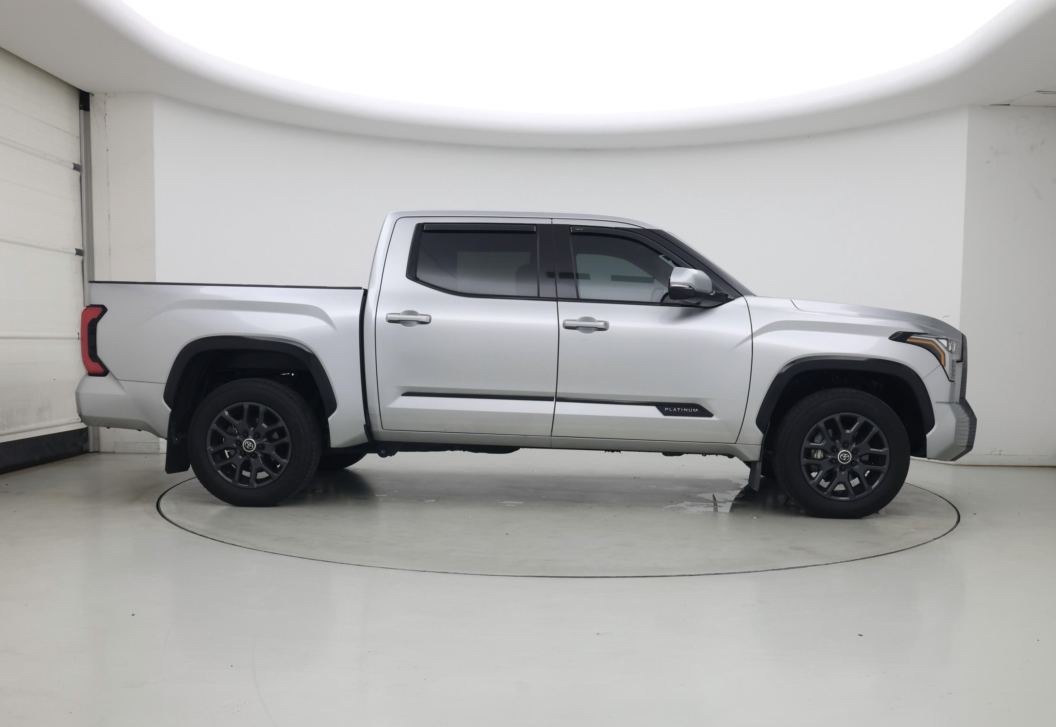 Thumbnail: 2023 Toyota Tundra - 7