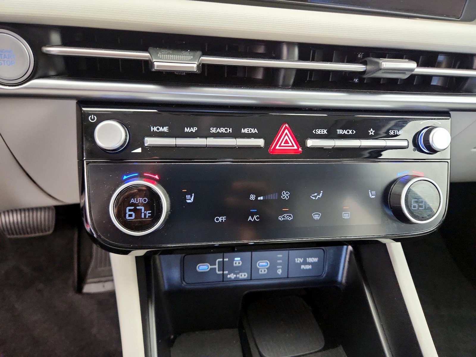 2025 Hyundai Tucson SEL - Photo 17