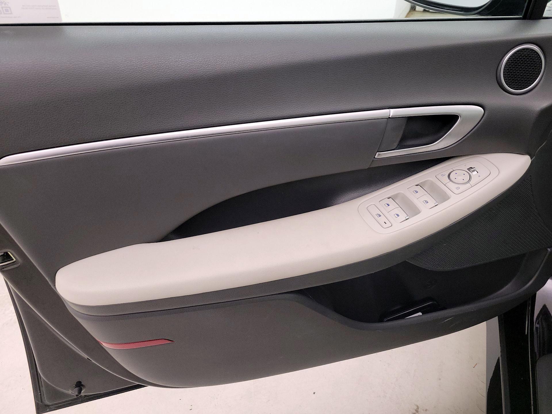 Thumbnail: 2025 Hyundai Sonata - 12