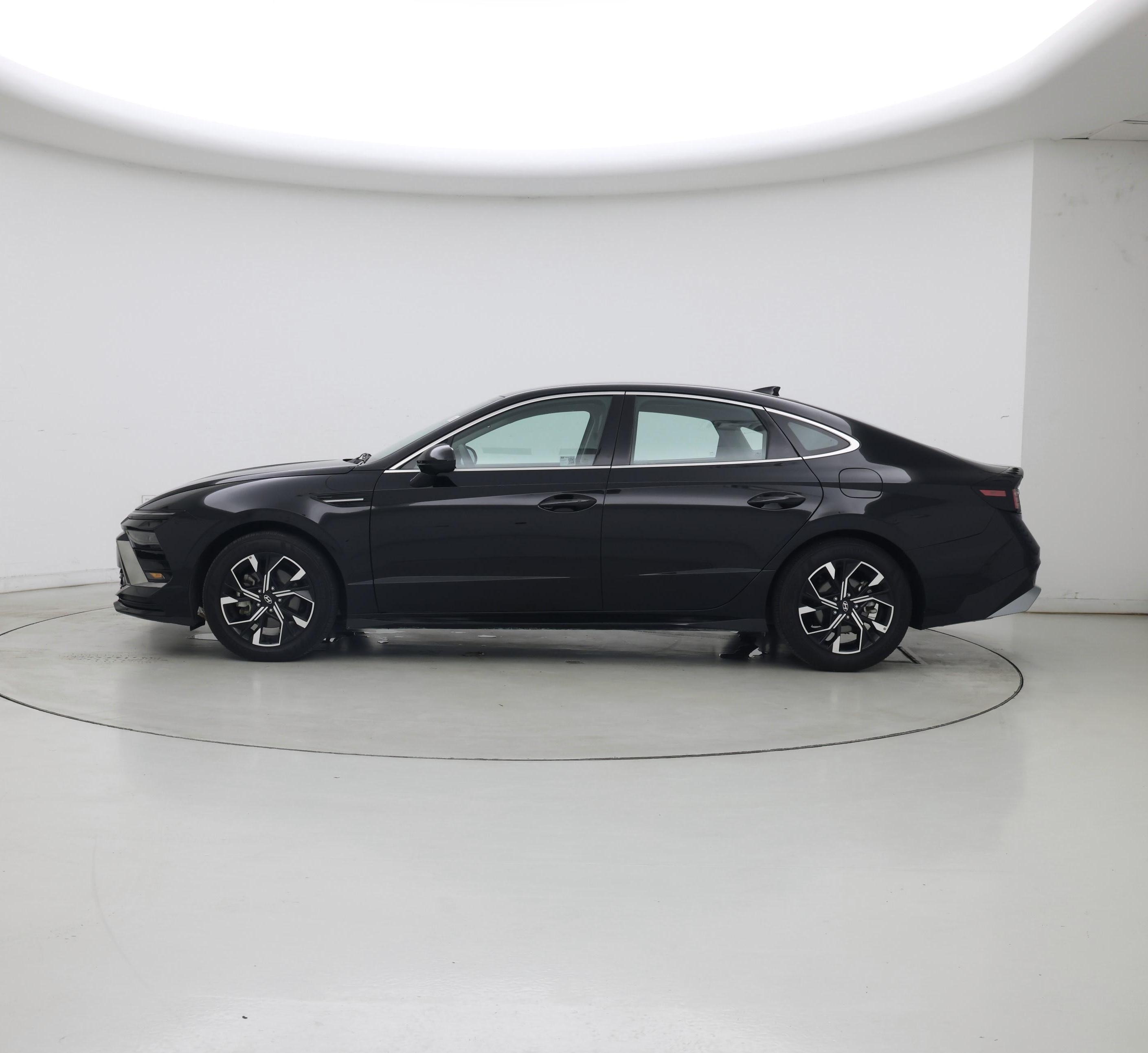 Thumbnail: 2025 Hyundai Sonata - 3