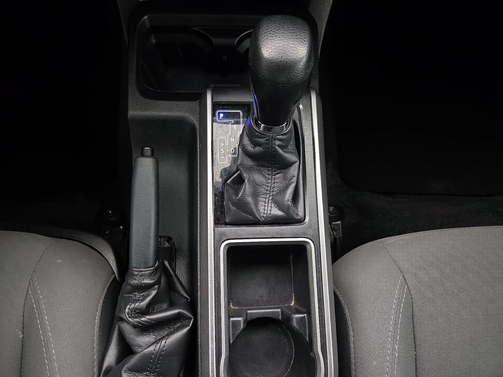 2021 Toyota Tacoma SR5 - Photo 18