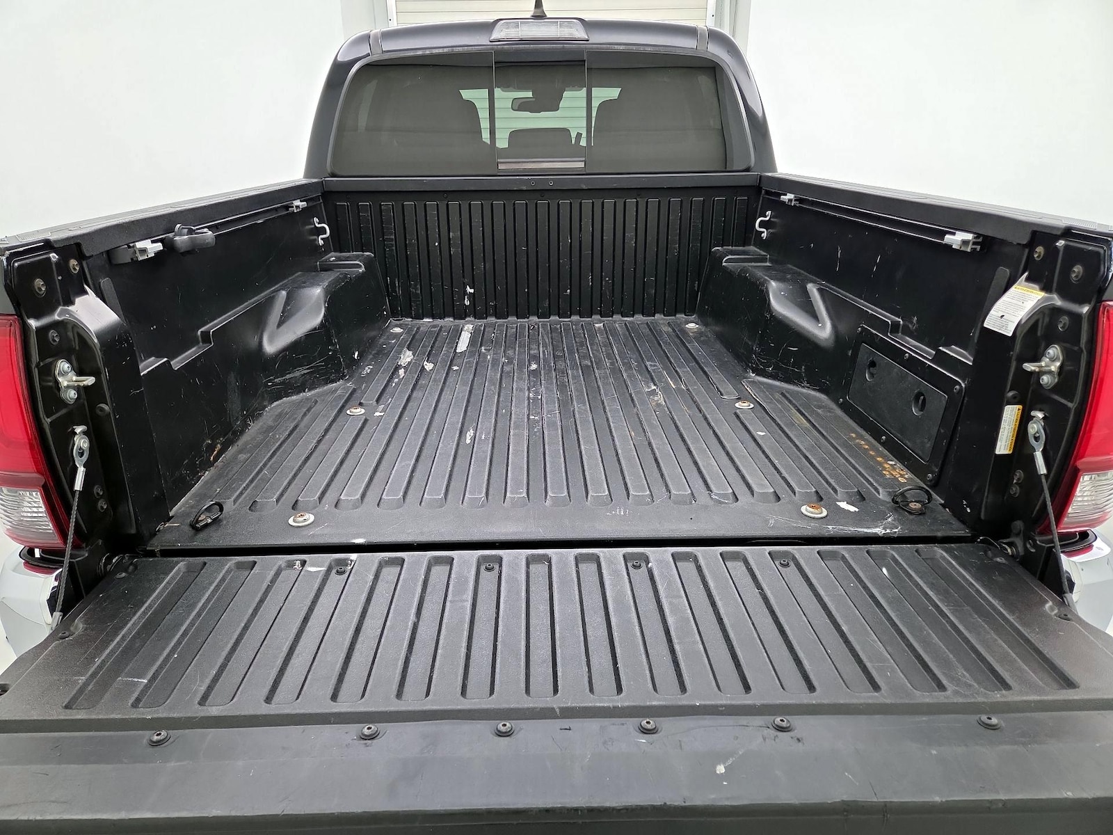 2021 Toyota Tacoma SR5 - Photo 21