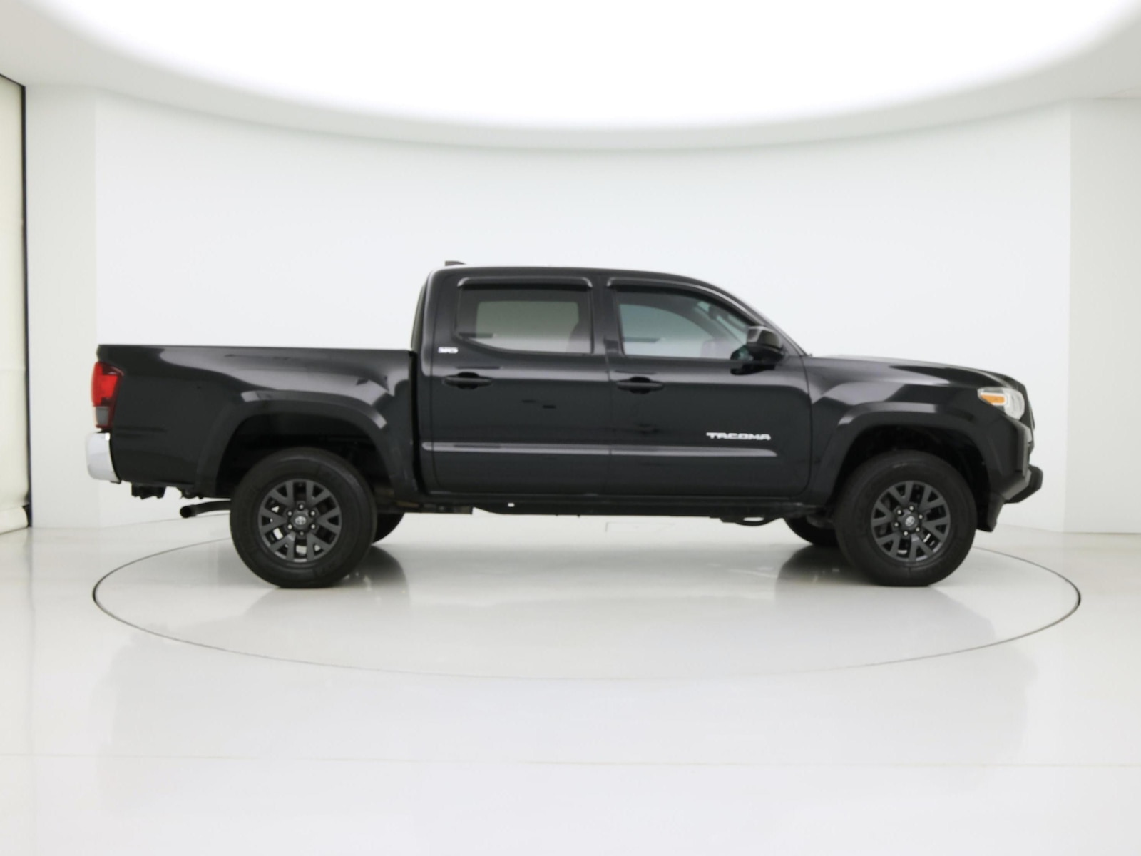 2021 Toyota Tacoma SR5 - Photo 8