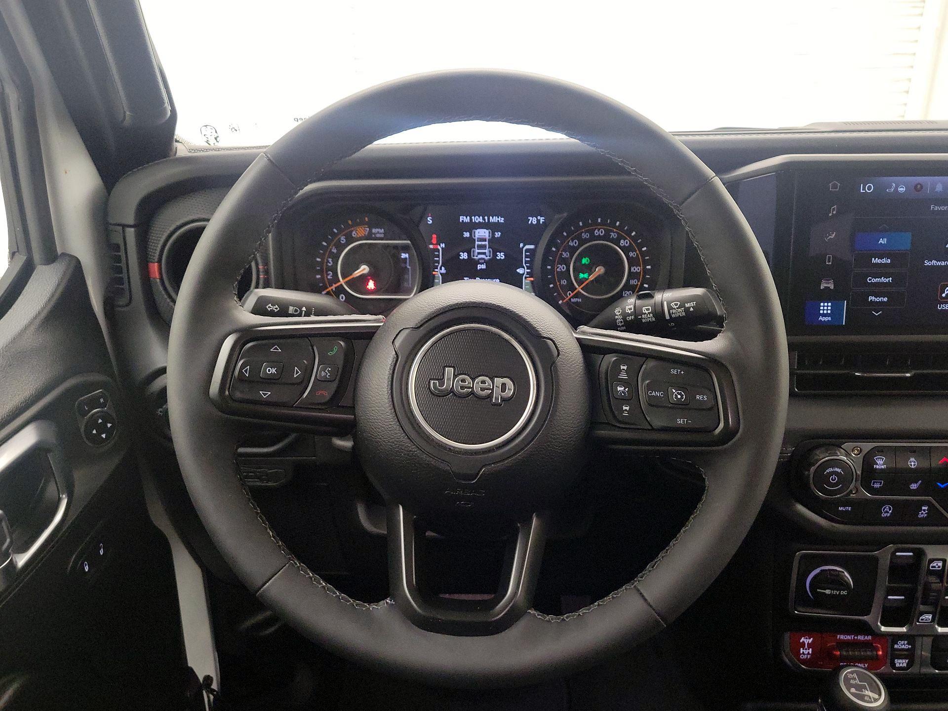 Thumbnail: 2025 Jeep Wrangler - 10