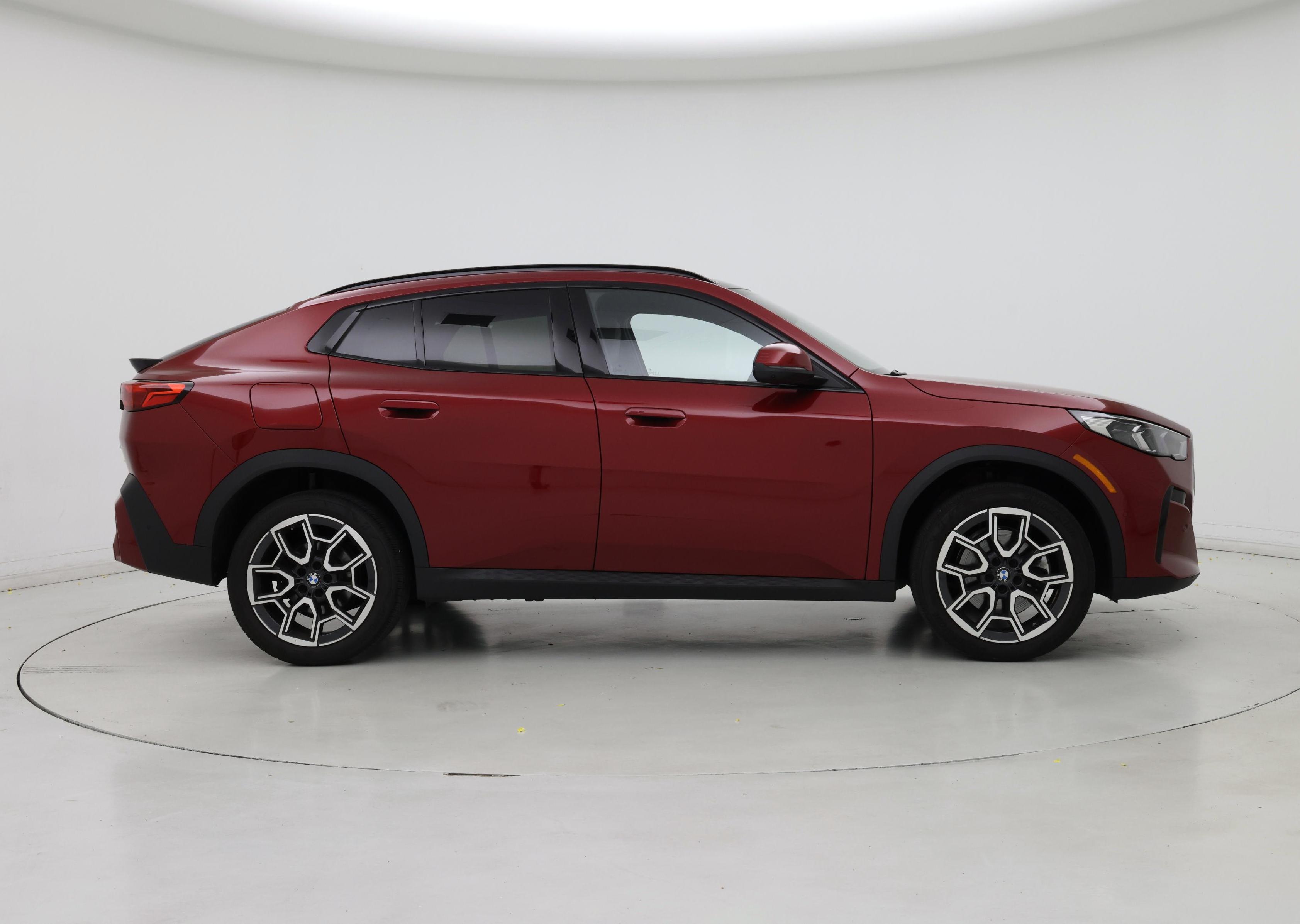 Thumbnail: 2025 BMW X2 - 7