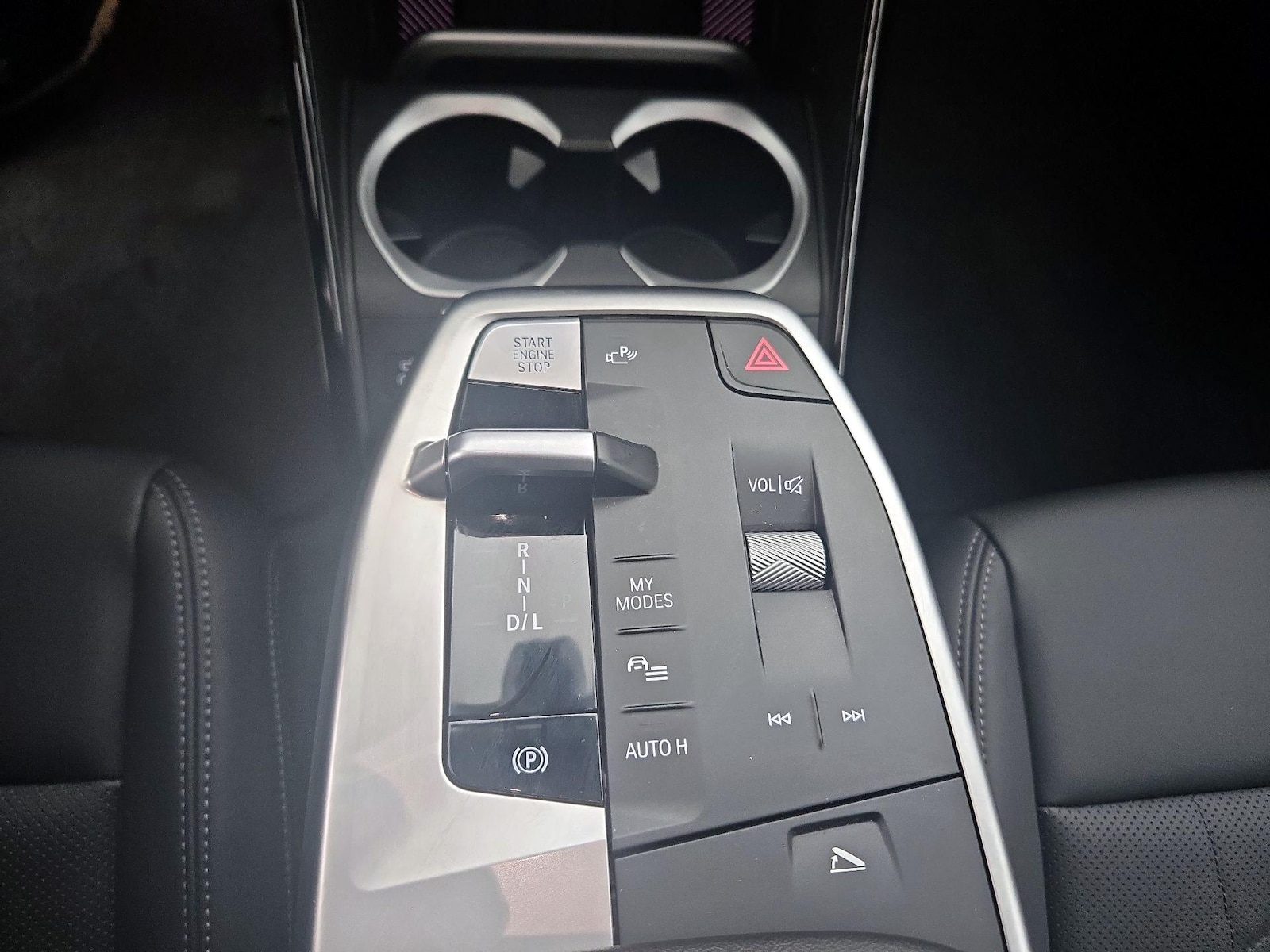 2025 BMW X2 28i - Photo 18