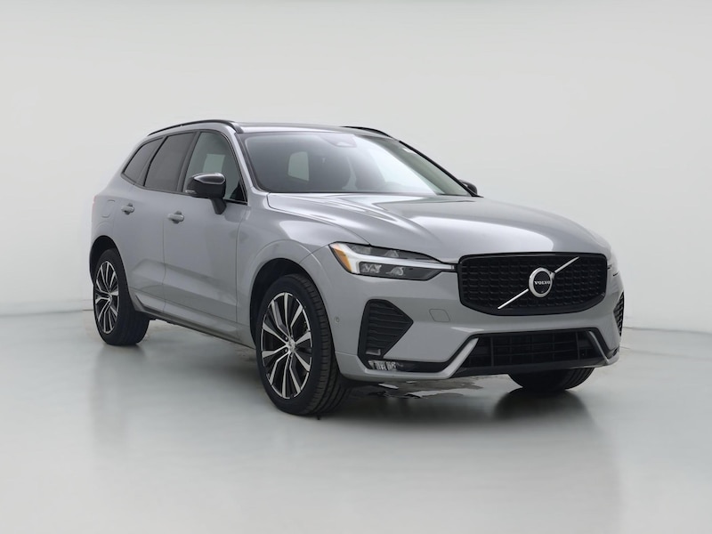 2024 Volvo XC60 B5 Plus Dark Theme
