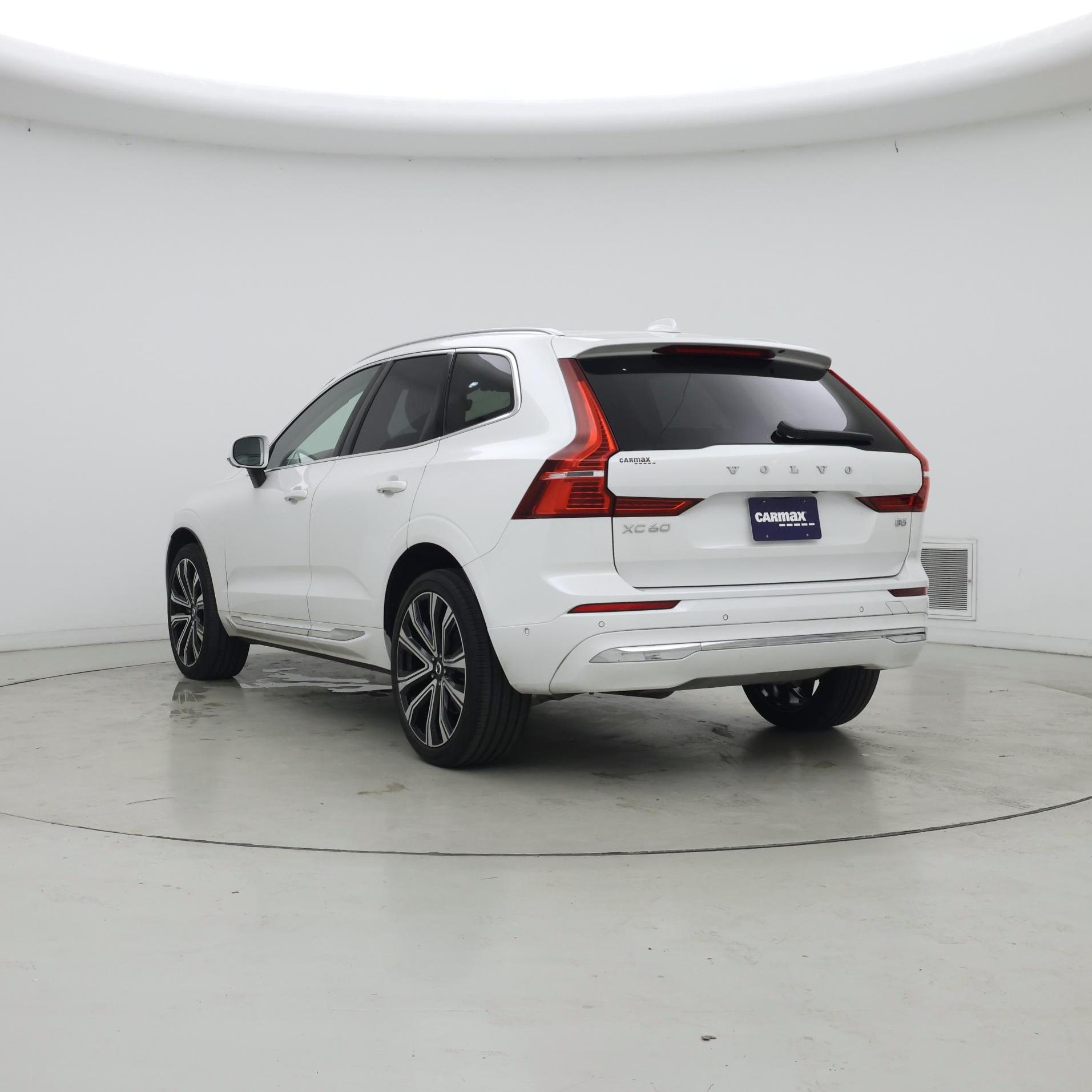 Thumbnail: 2023 Volvo XC60 - 2