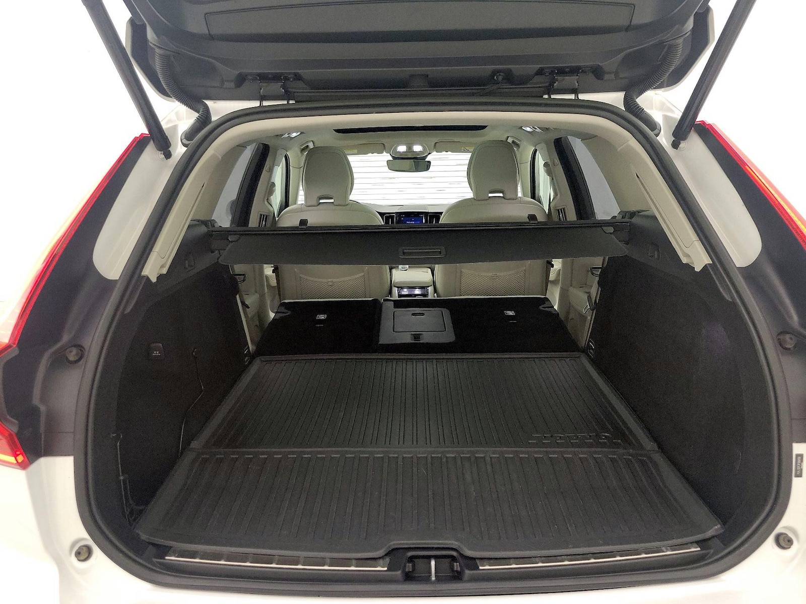 2023 Volvo XC60 Ultimate - Photo 23
