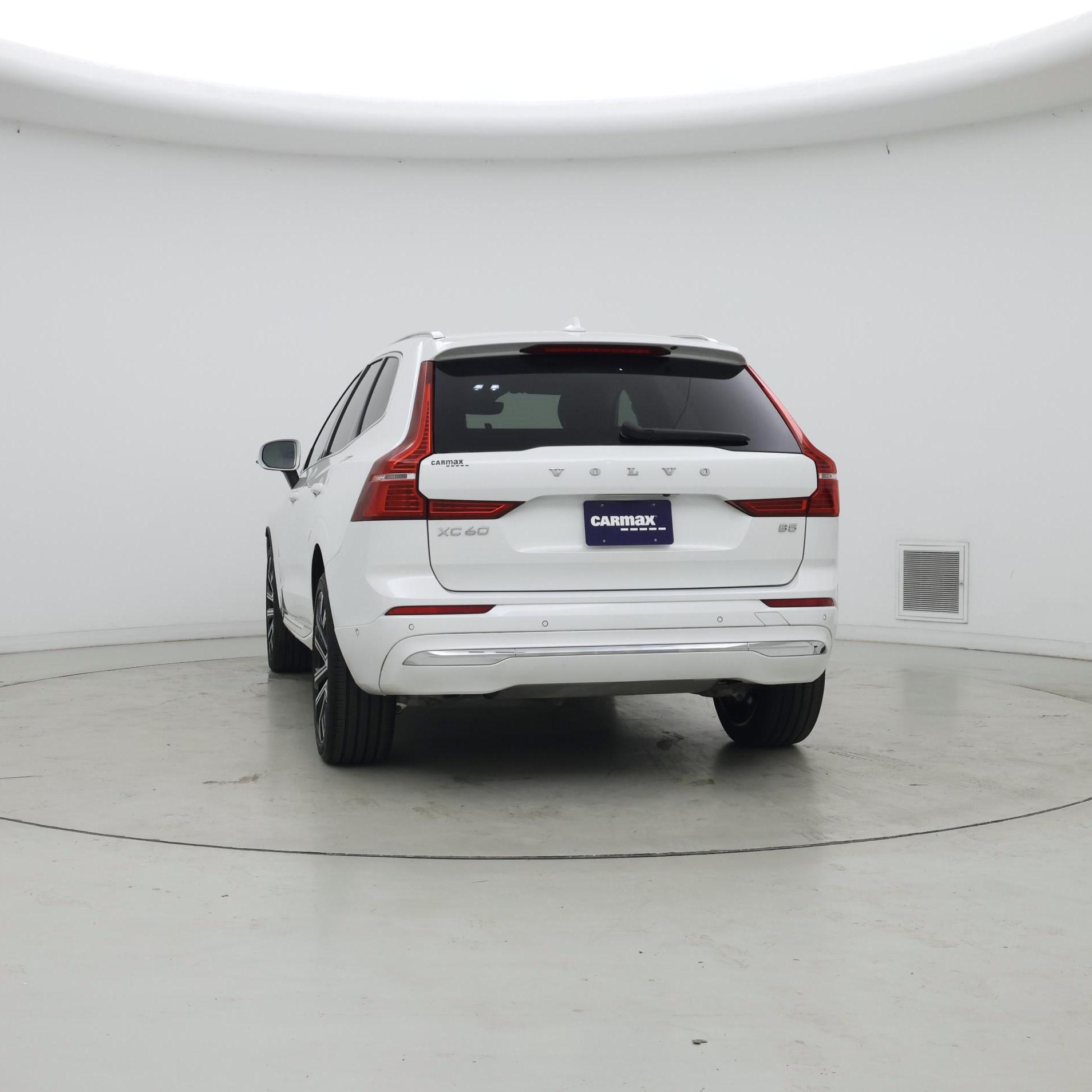 Thumbnail: 2023 Volvo XC60 - 6