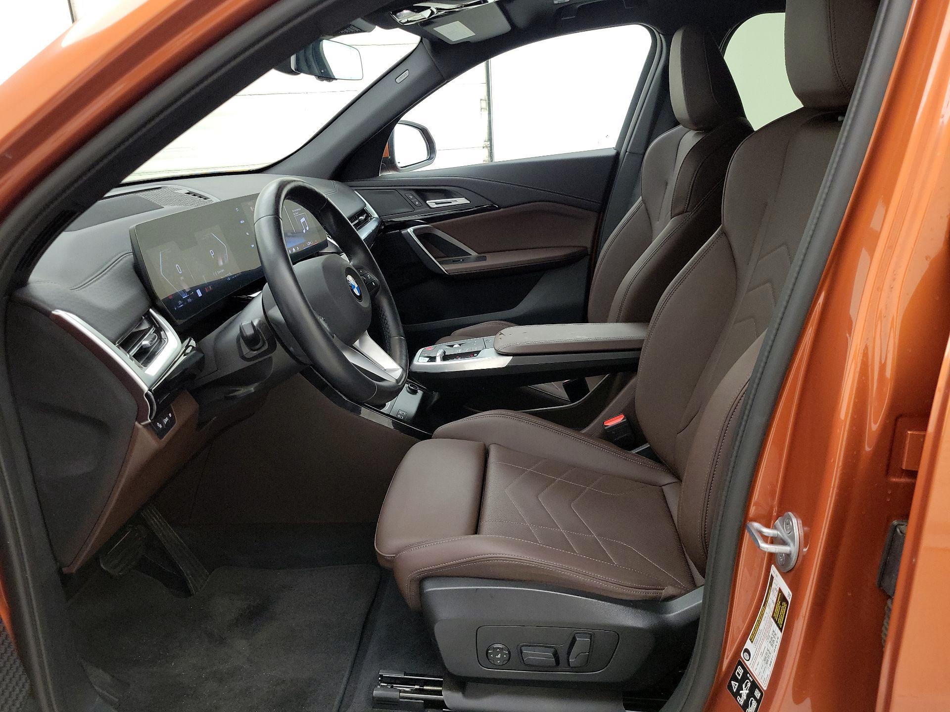 Thumbnail: 2025 BMW X2 - 11