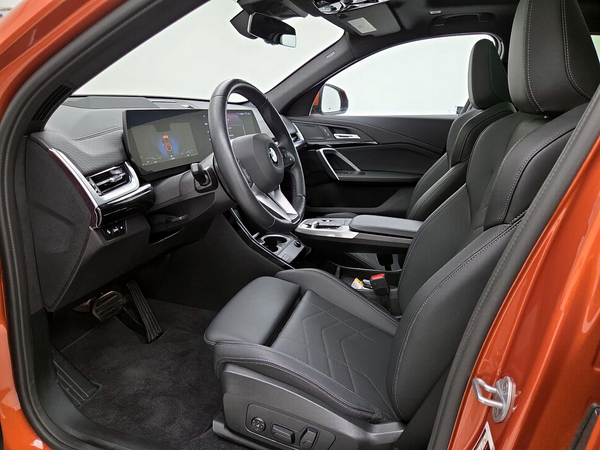 Thumbnail: 2025 BMW X2 - 11