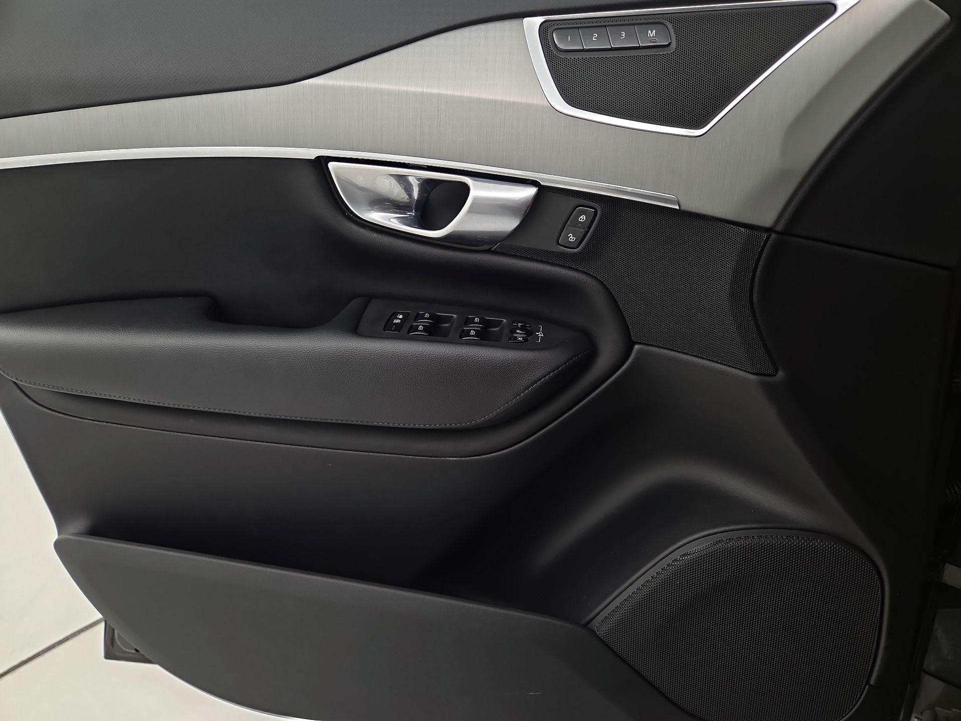 Thumbnail: 2023 Volvo XC90 - 12