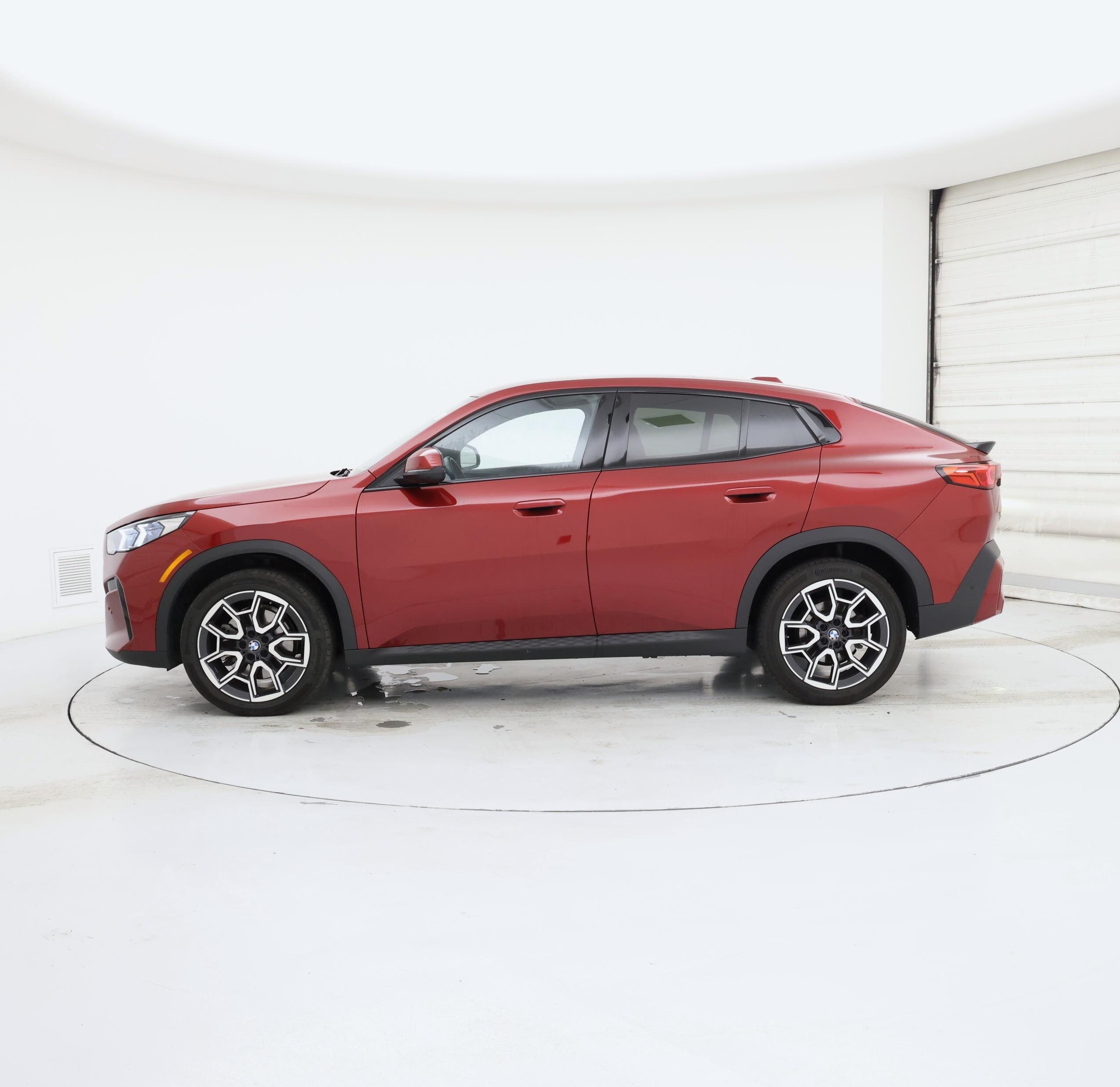 Thumbnail: 2025 BMW X2 - 3